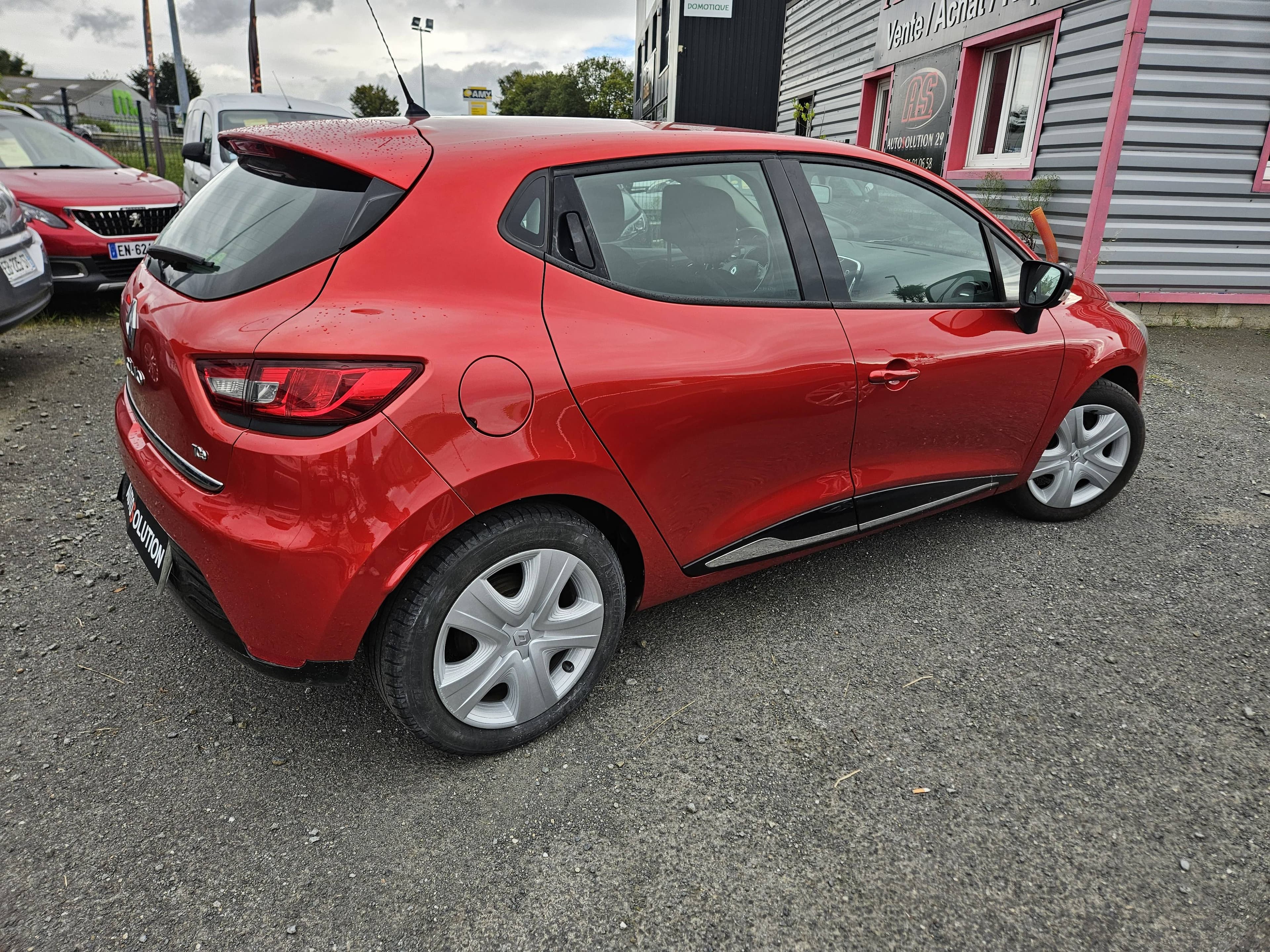 RENAULT CLIO