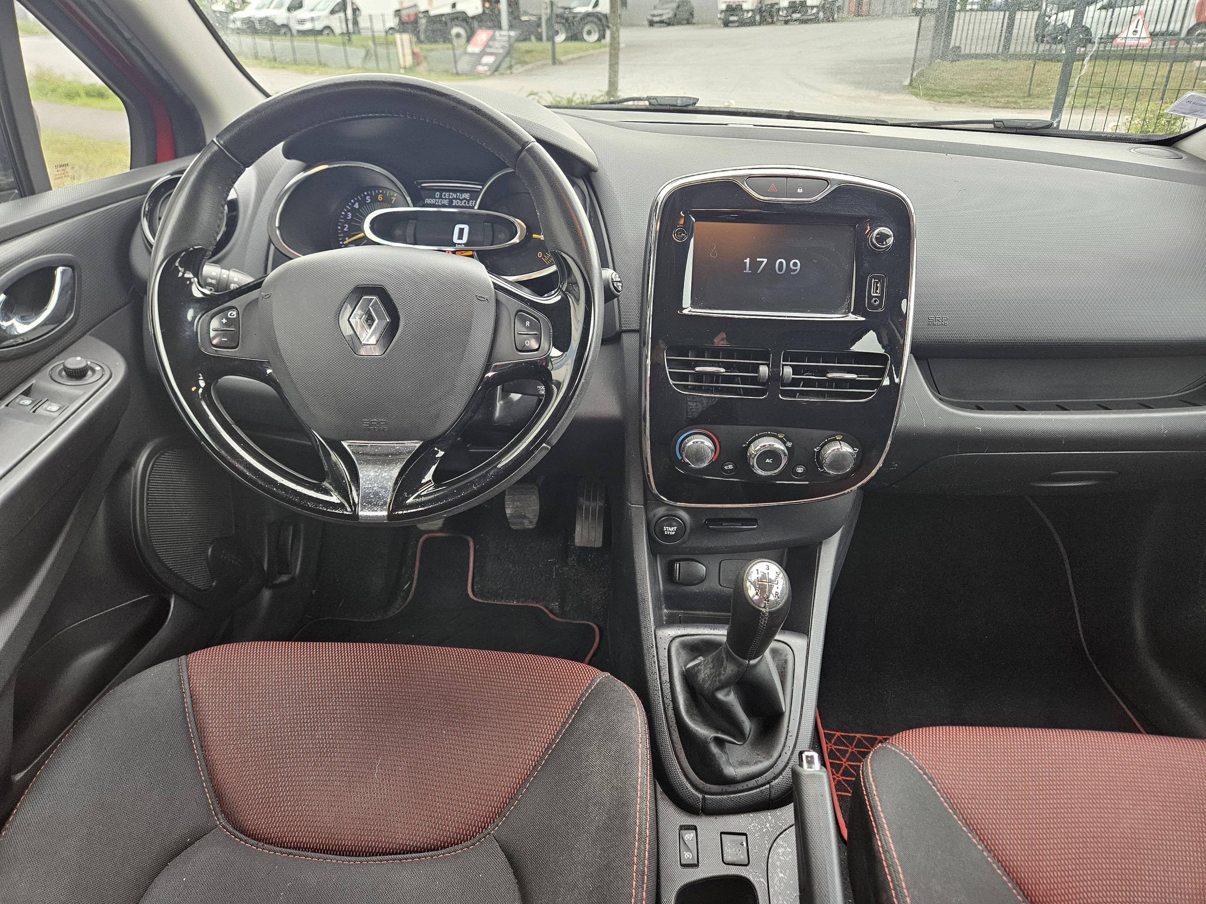 RENAULT CLIO