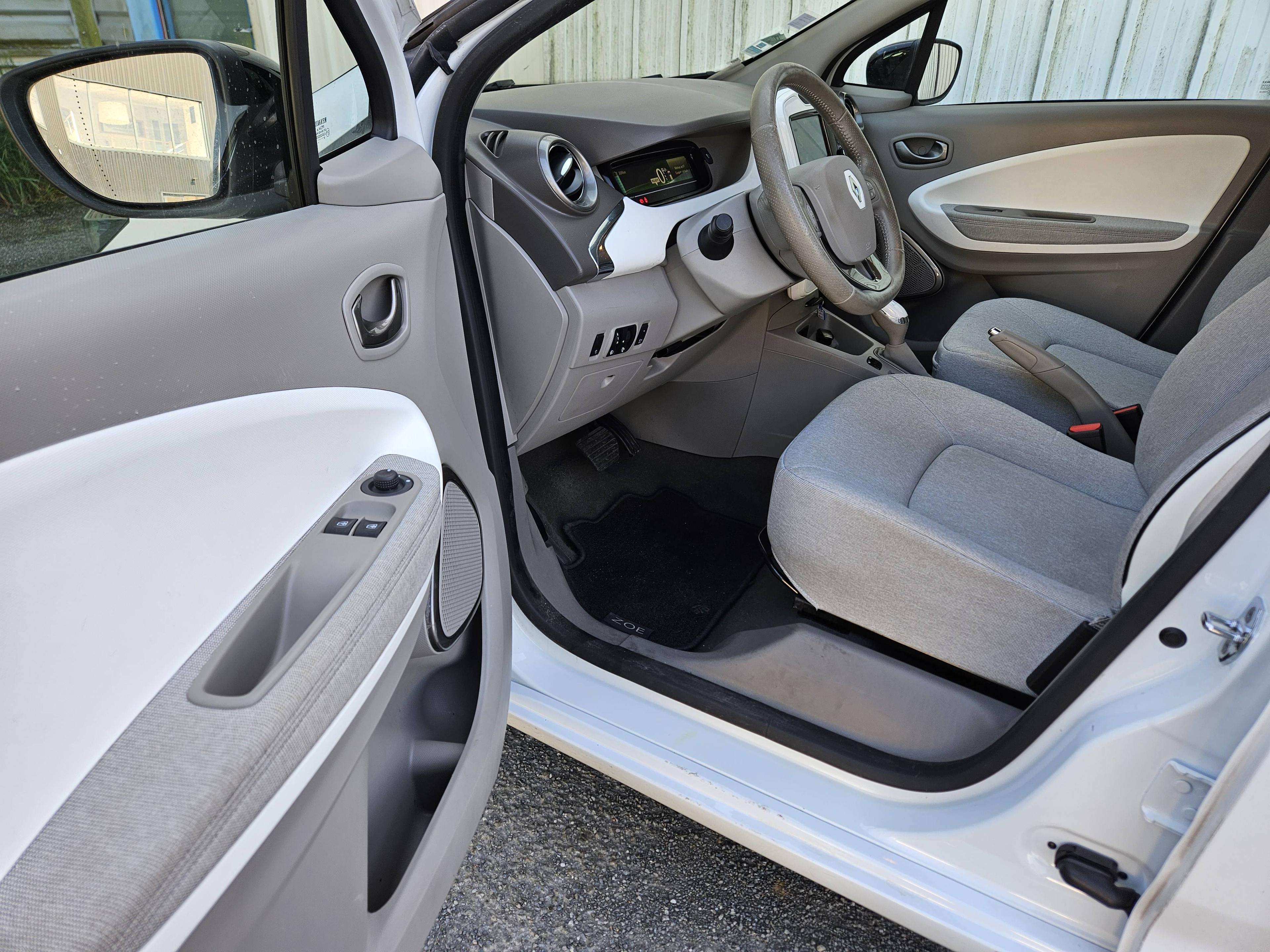RENAULT ZOÉ