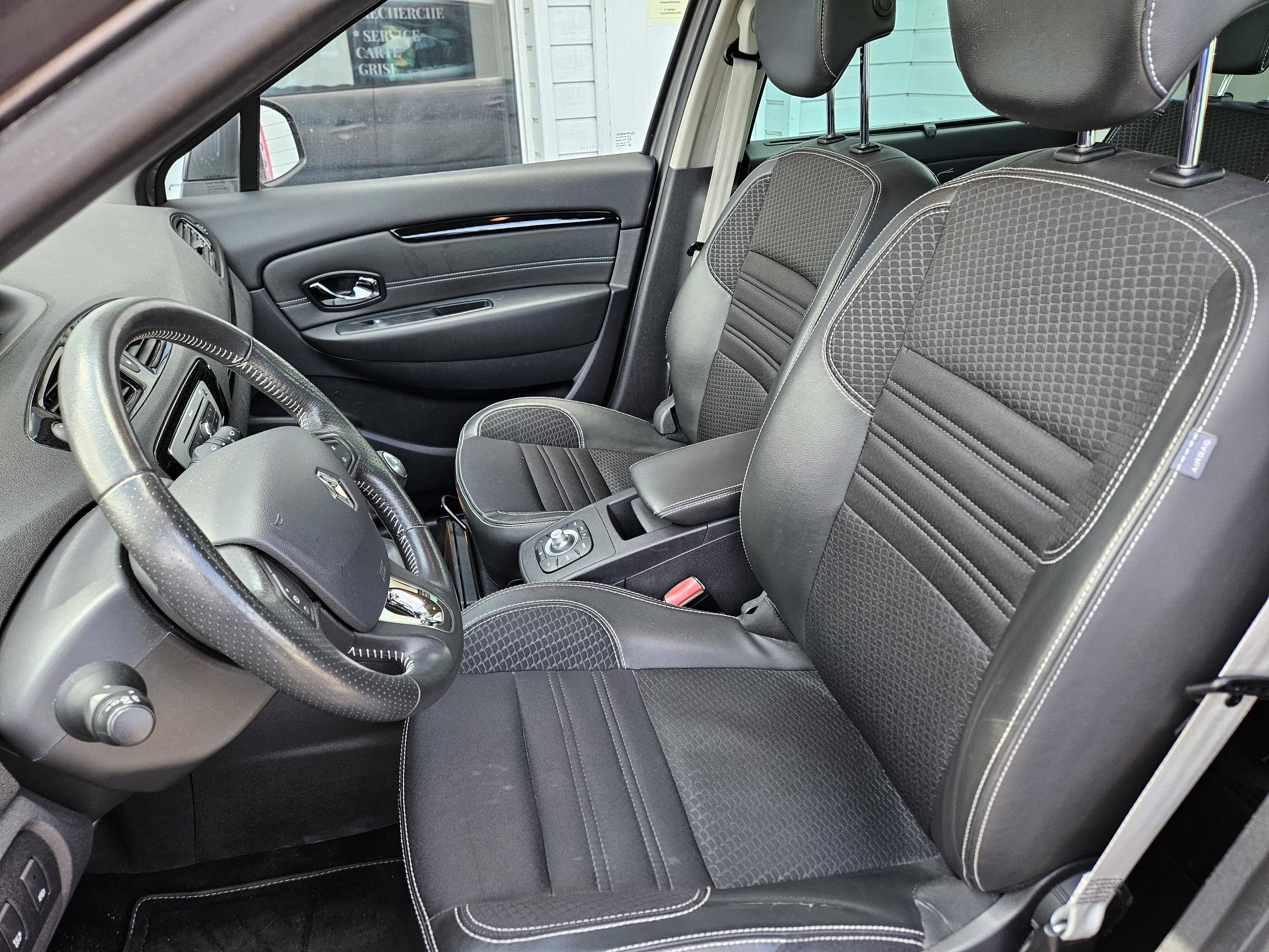 RENAULT SCENIC