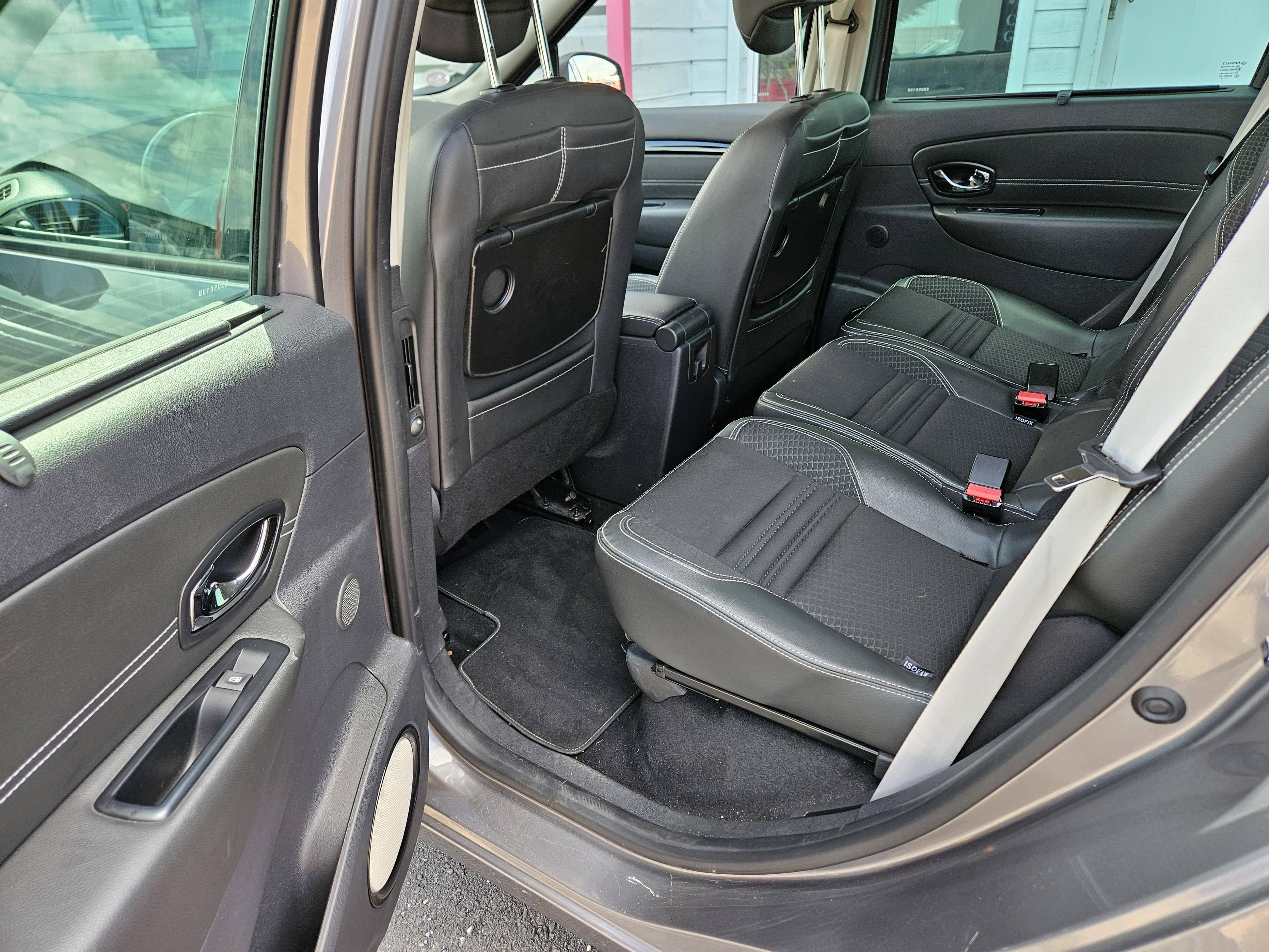 RENAULT SCENIC