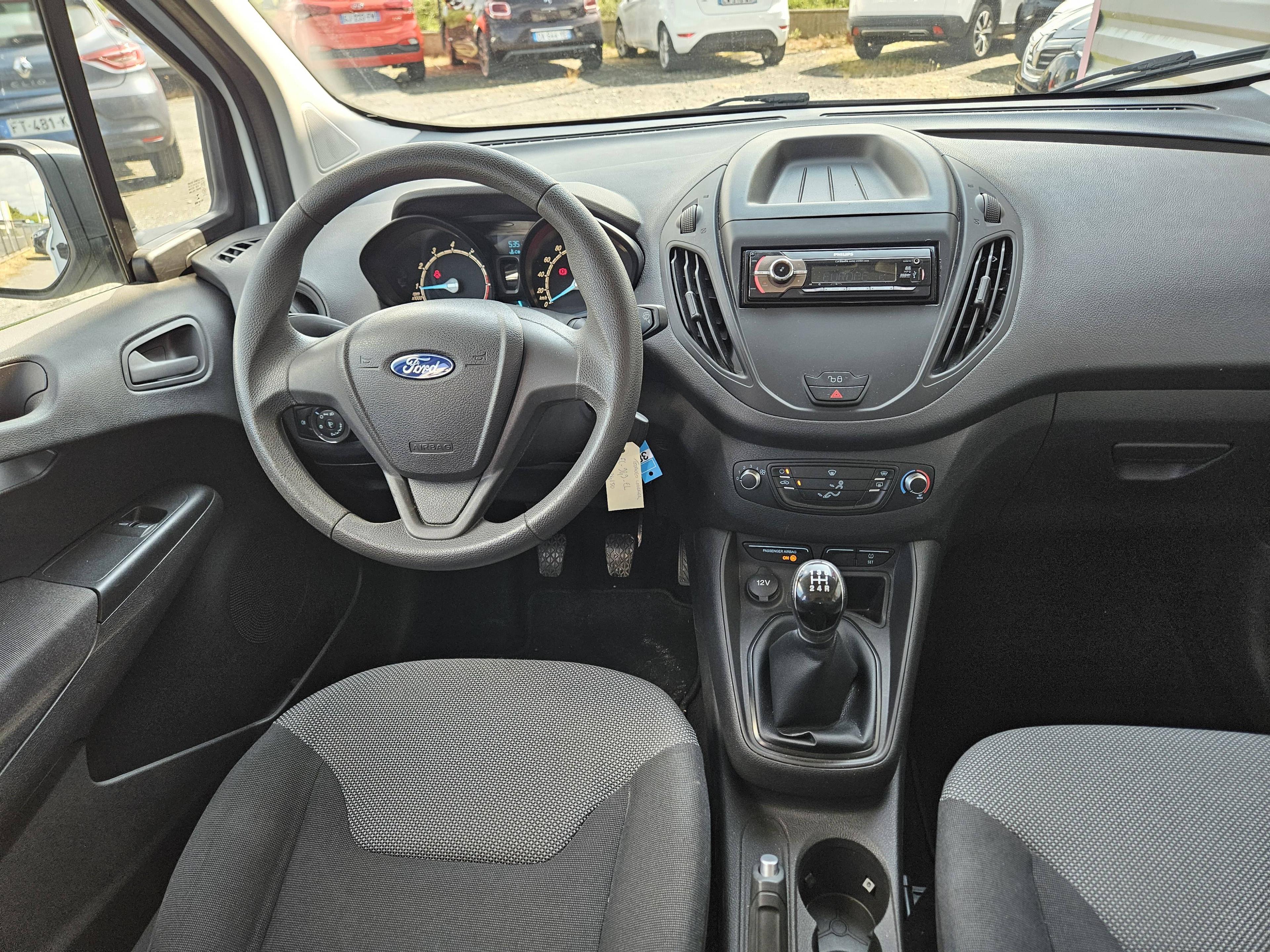 FORD TOURNEO COURIER