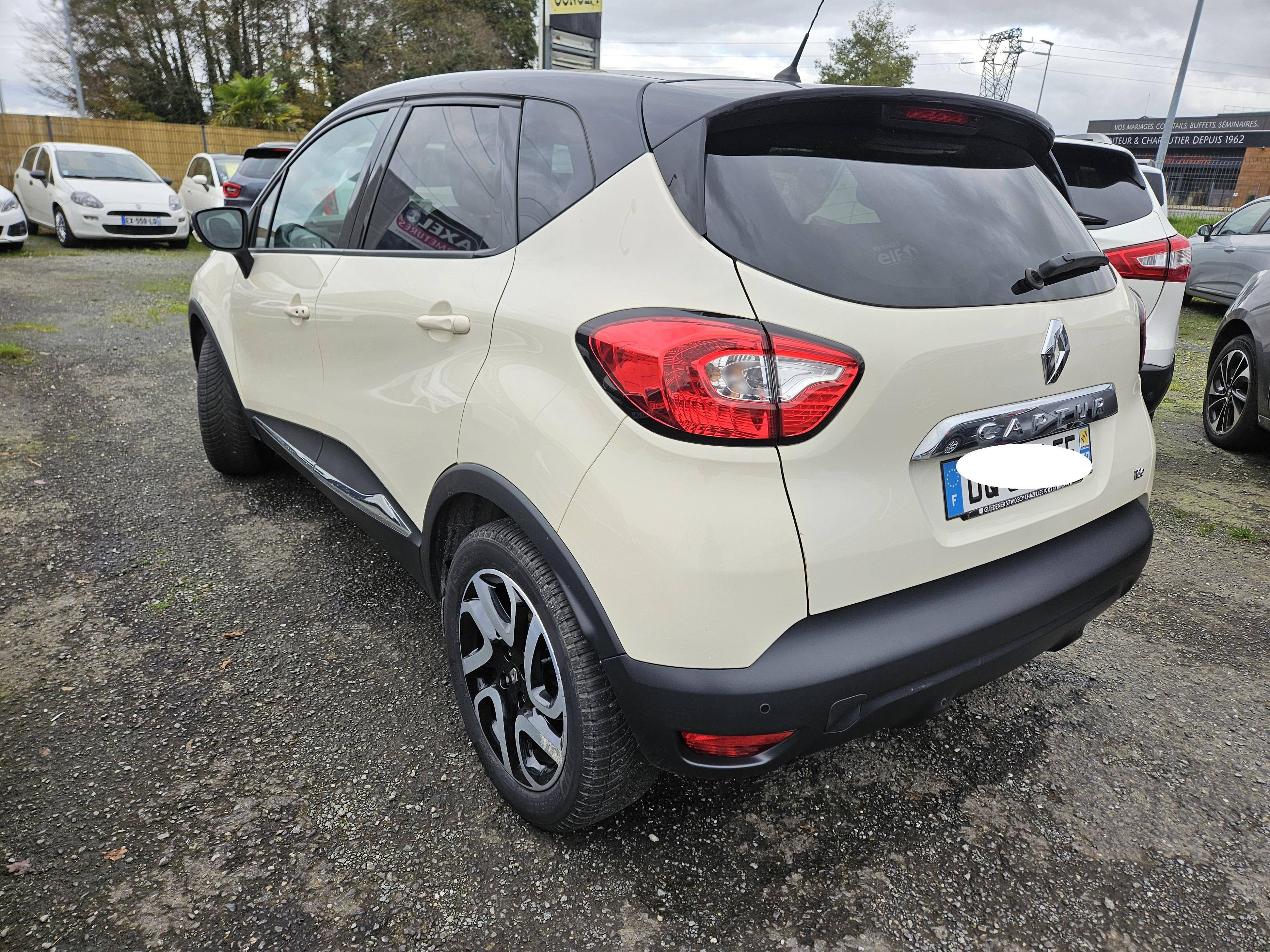 RENAULT CAPTUR
