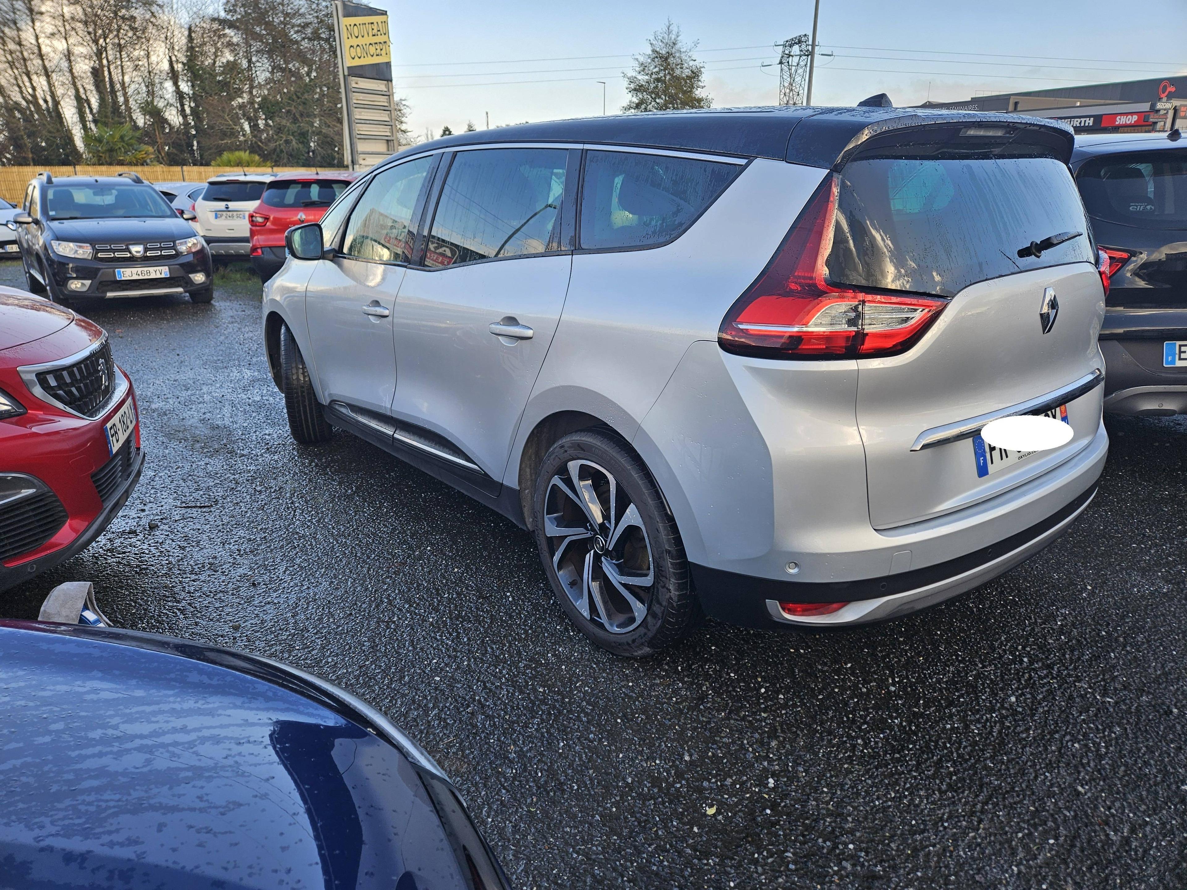 RENAULT GRAND SCENIC