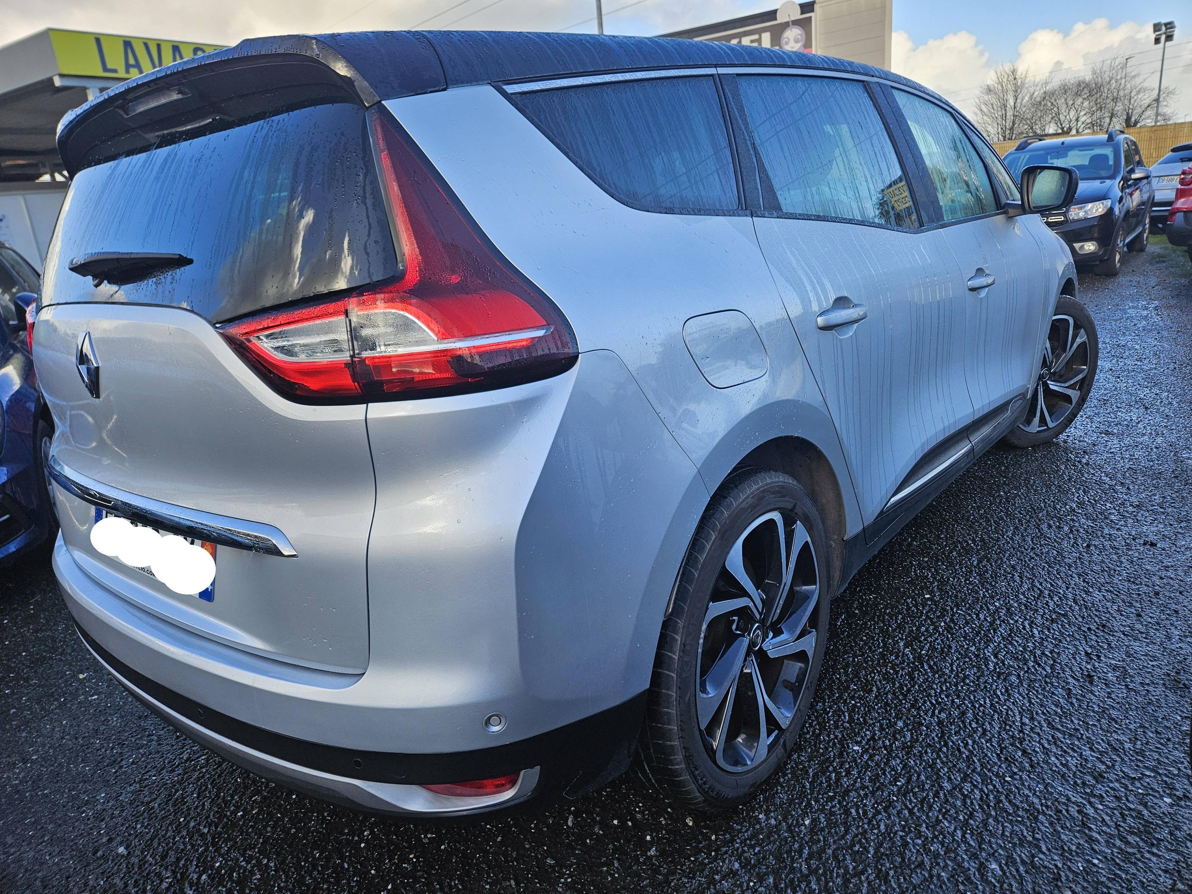 RENAULT GRAND SCENIC