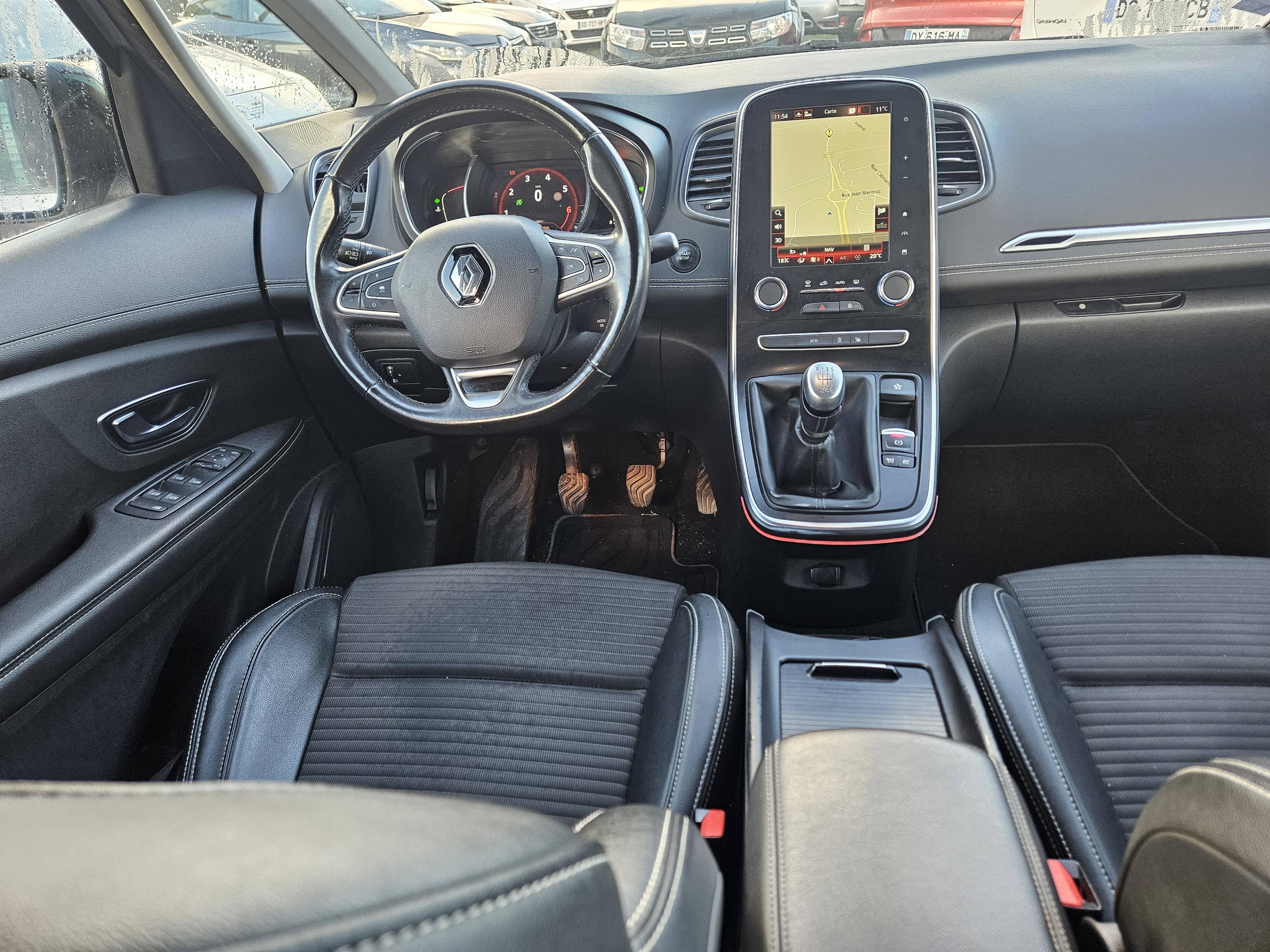 RENAULT GRAND SCENIC