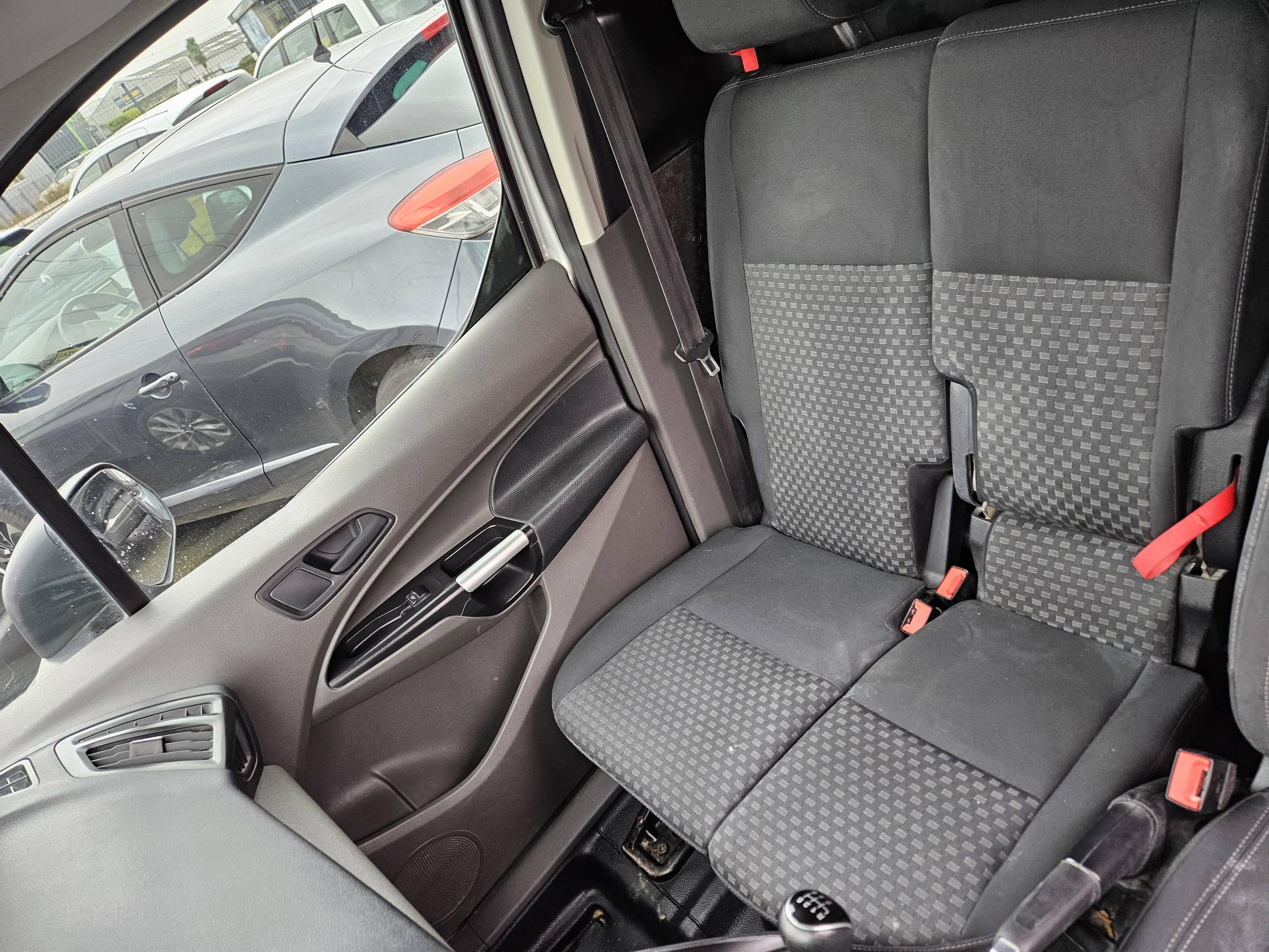 FORD TRANSIT CONNECT