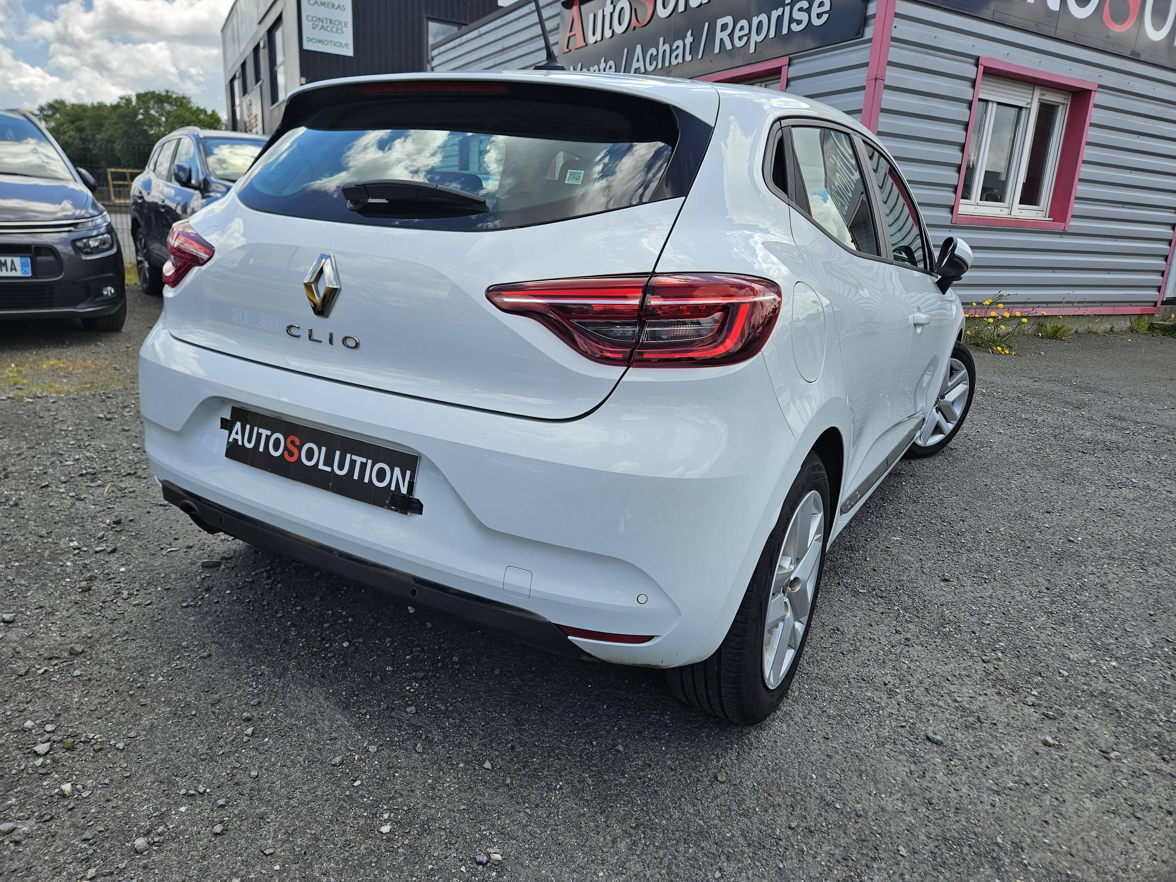 RENAULT CLIO