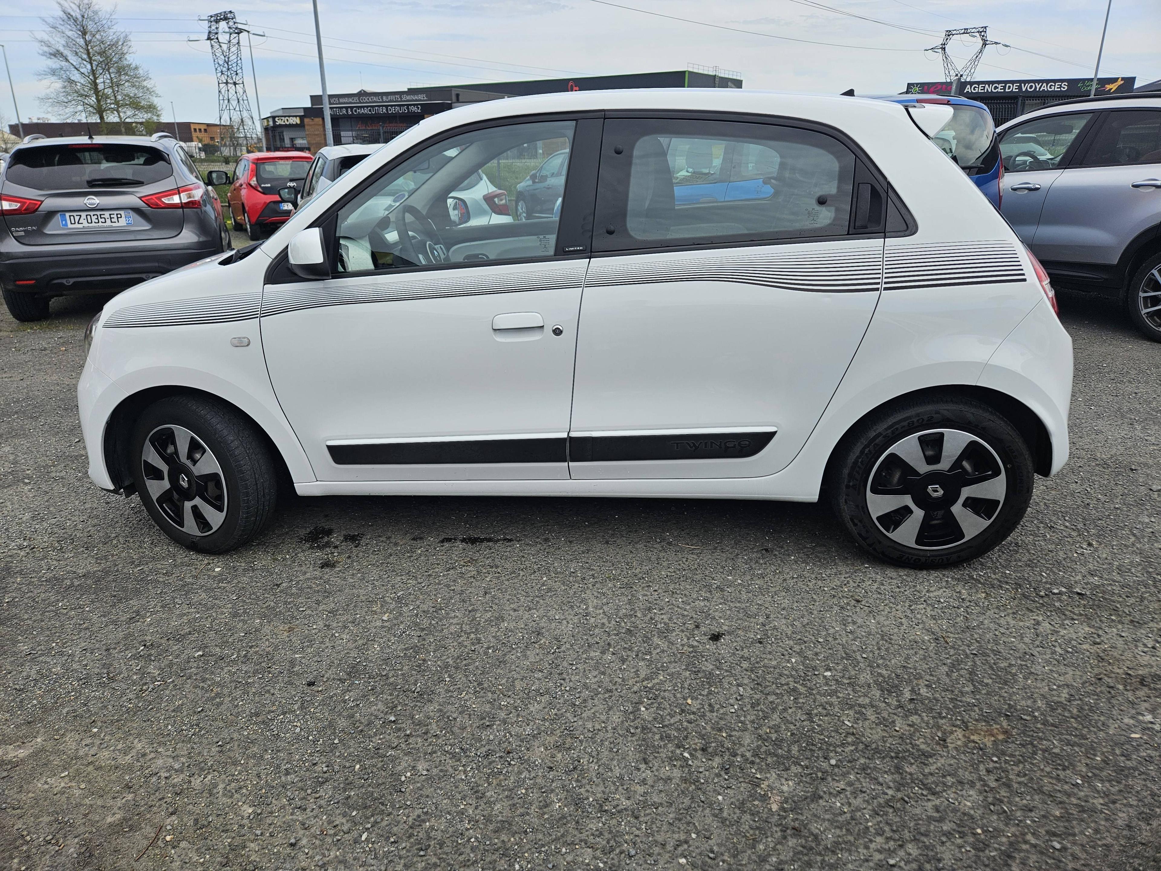 RENAULT TWINGO