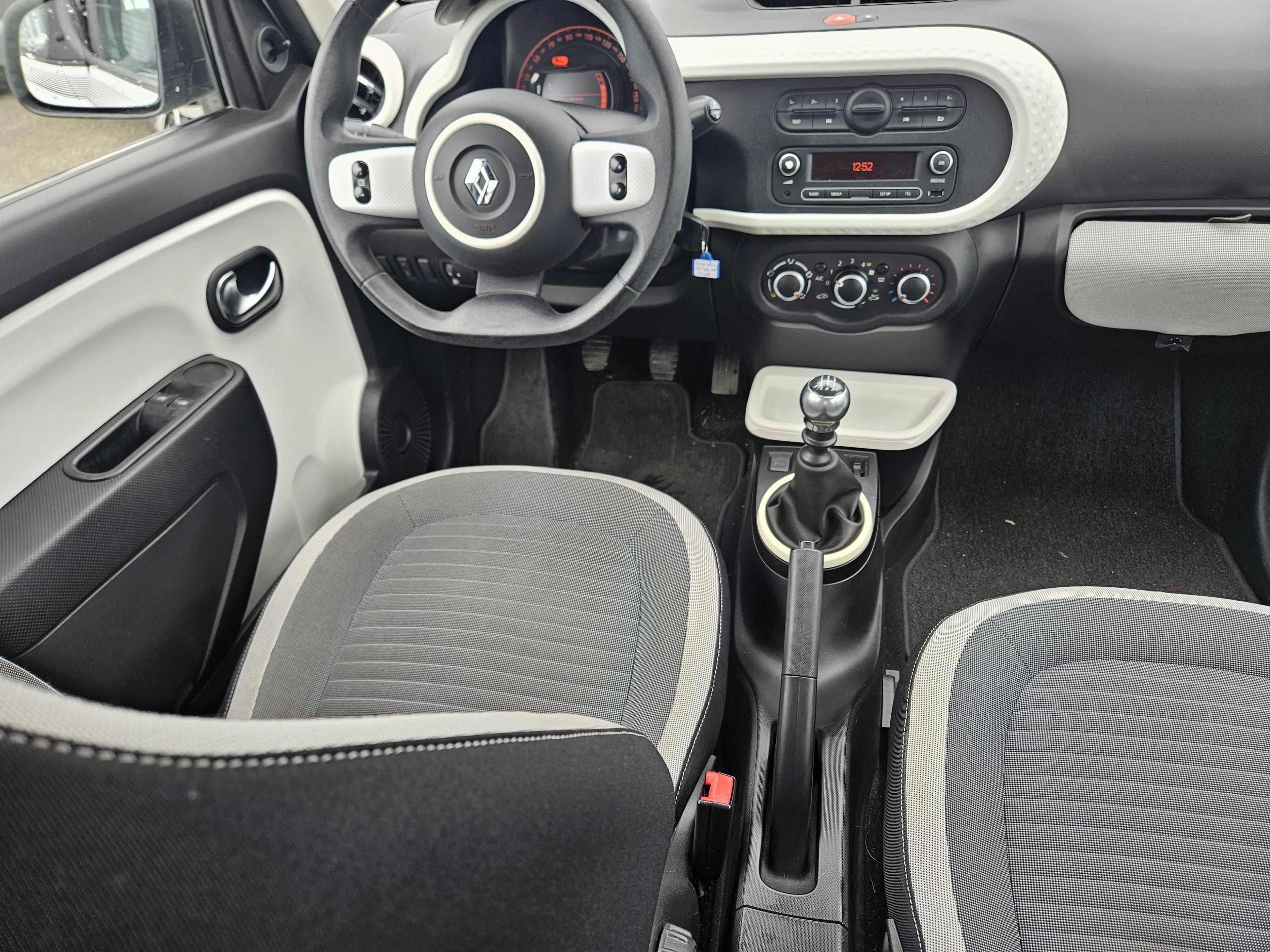 RENAULT TWINGO