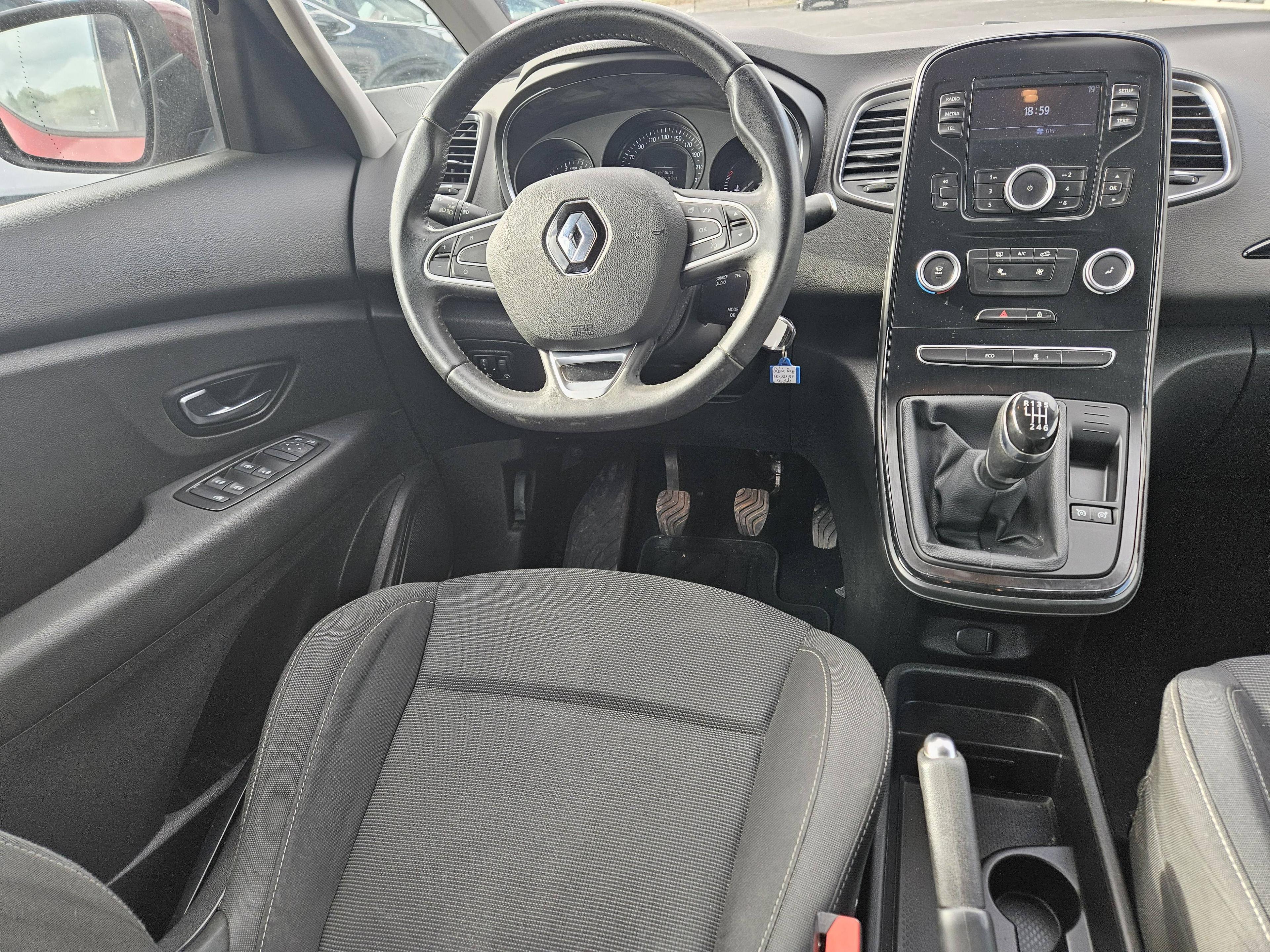 RENAULT SCENIC