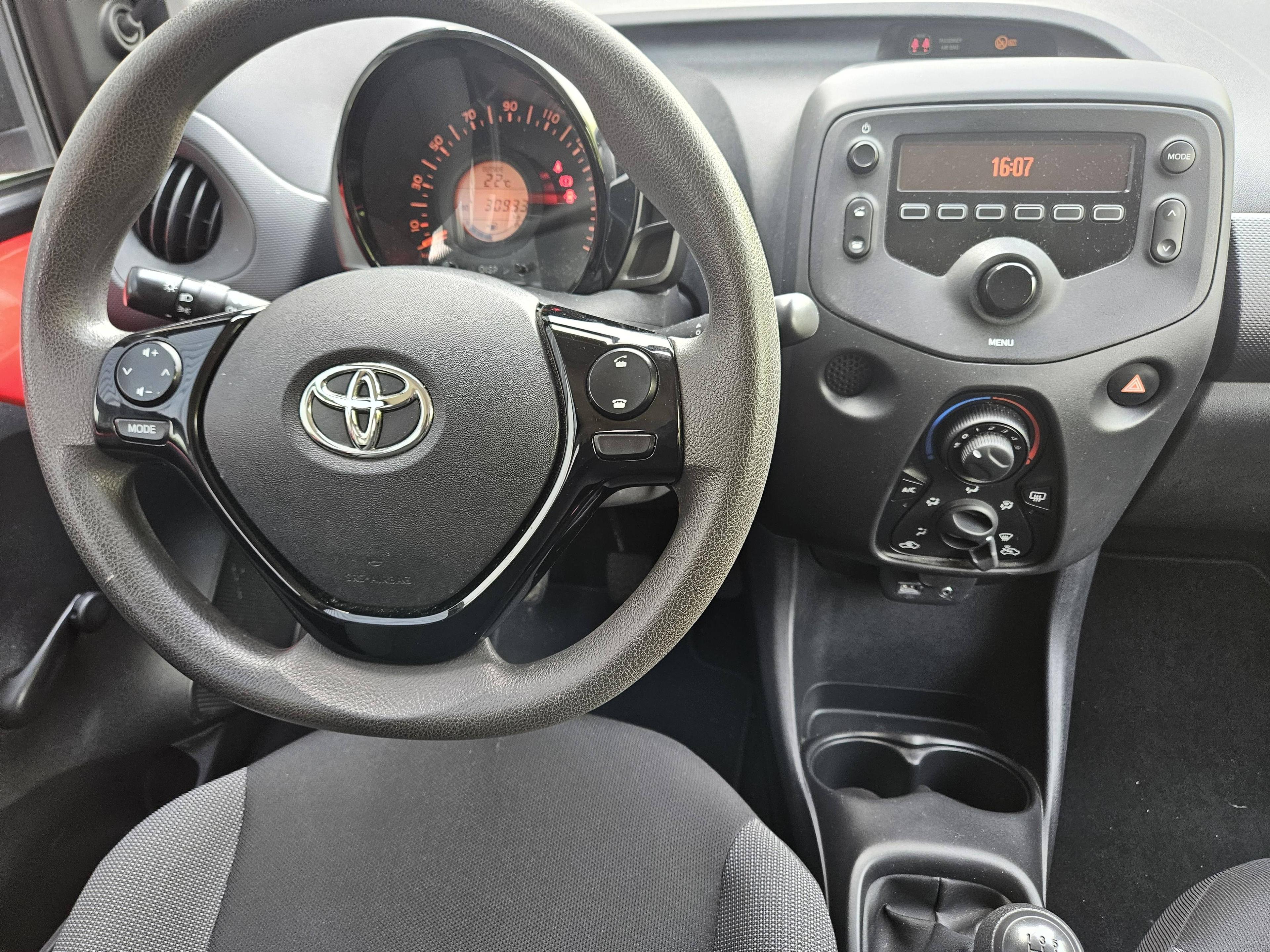 TOYOTA AYGO