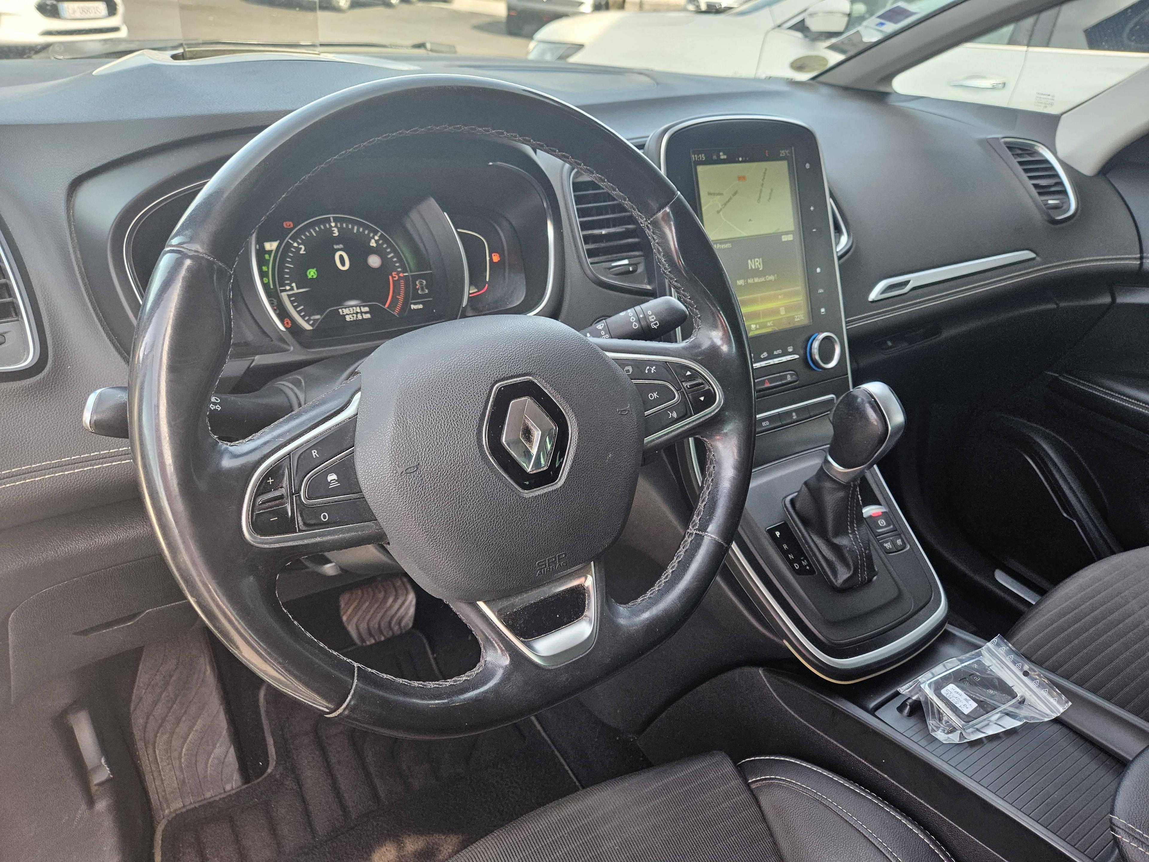 RENAULT SCENIC