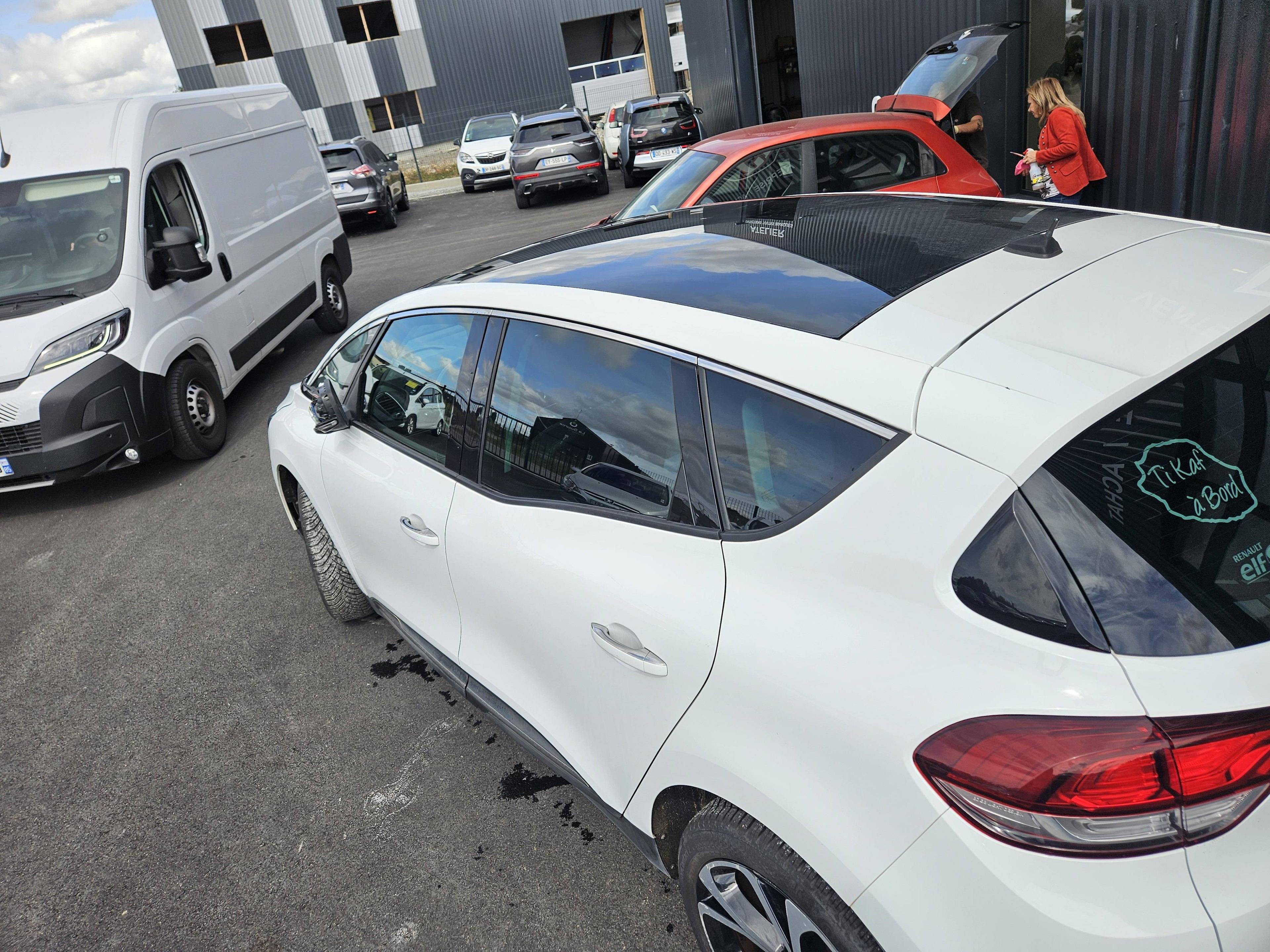 RENAULT SCENIC