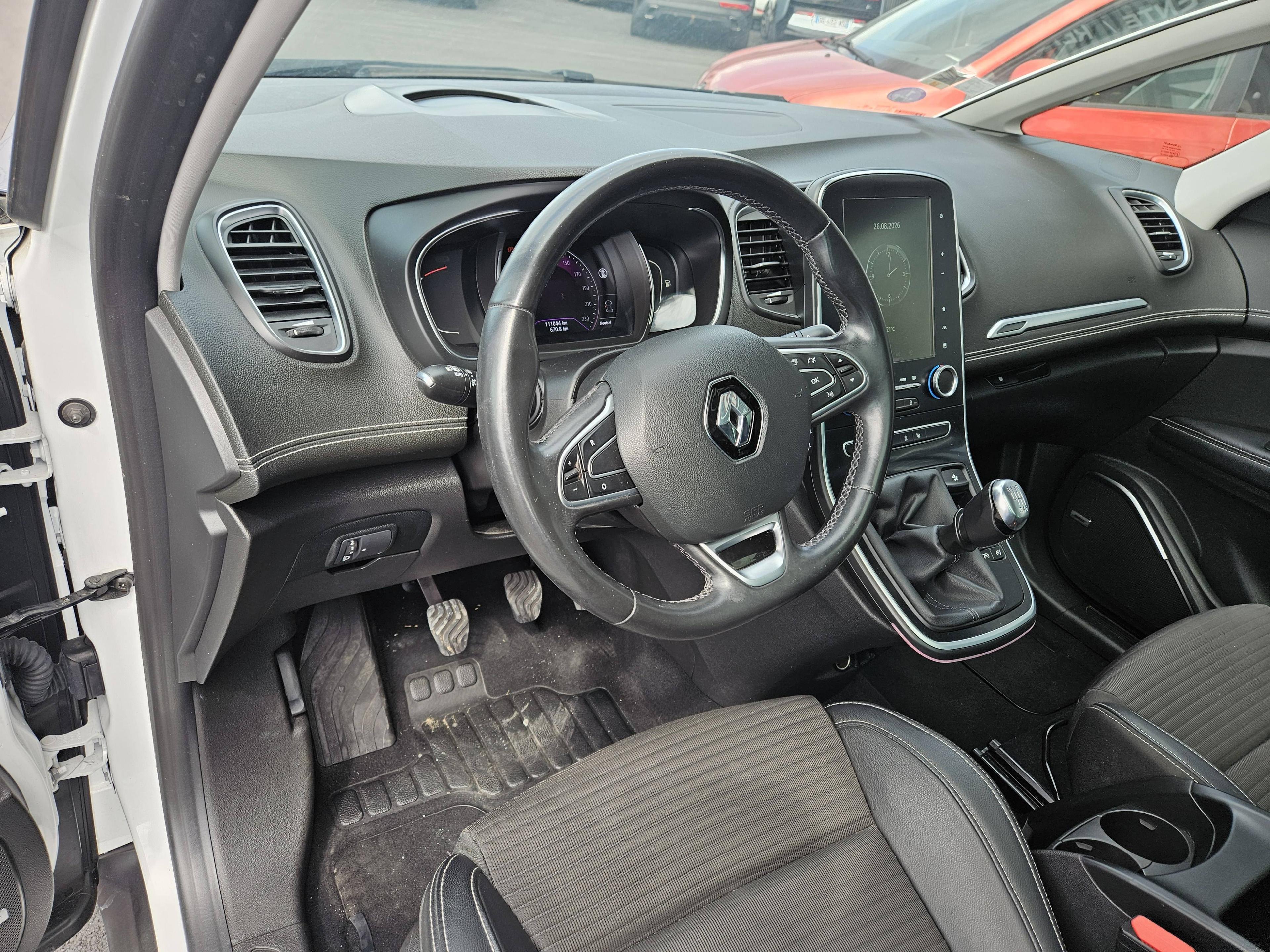 RENAULT SCENIC