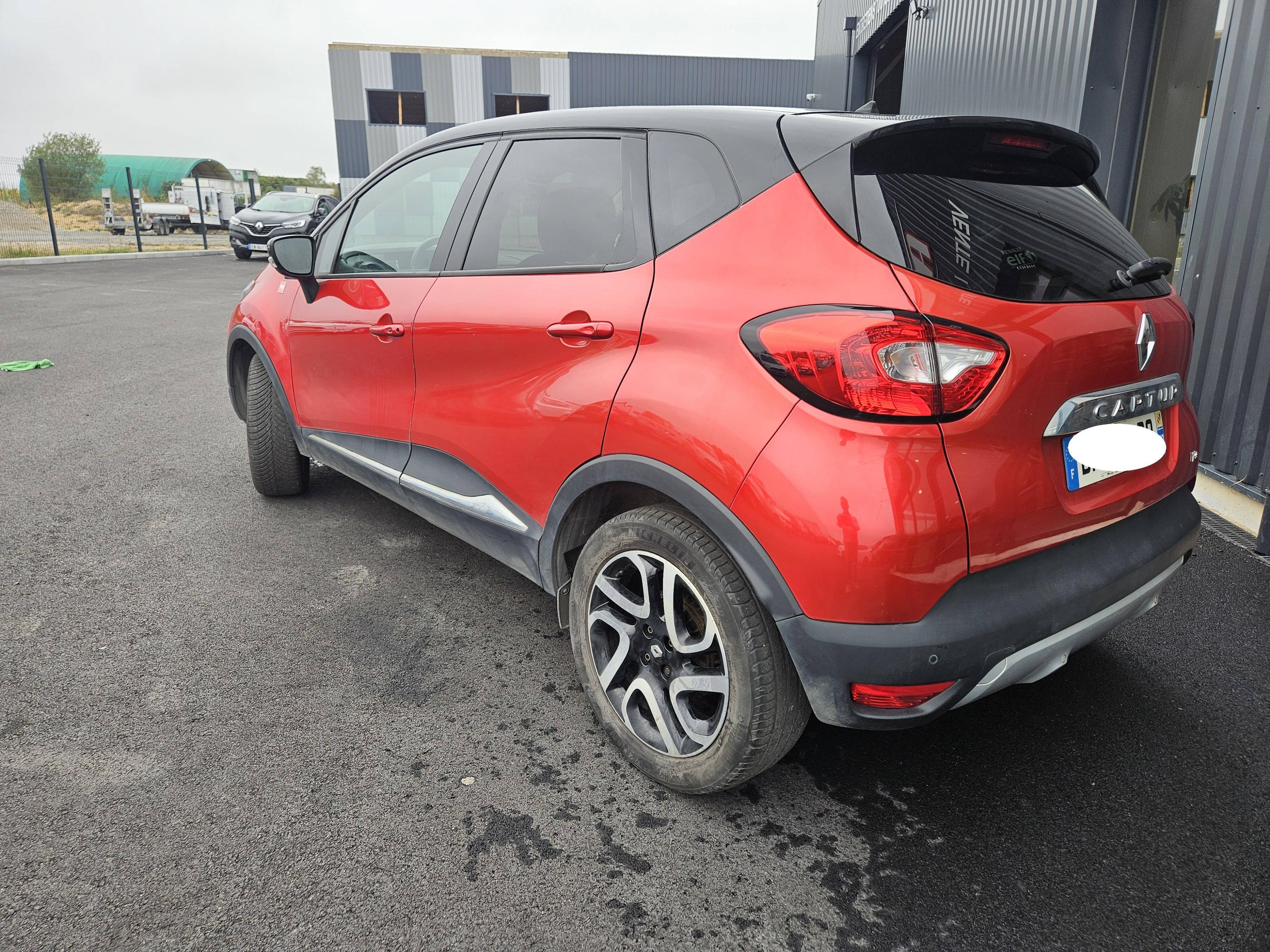 RENAULT CAPTUR