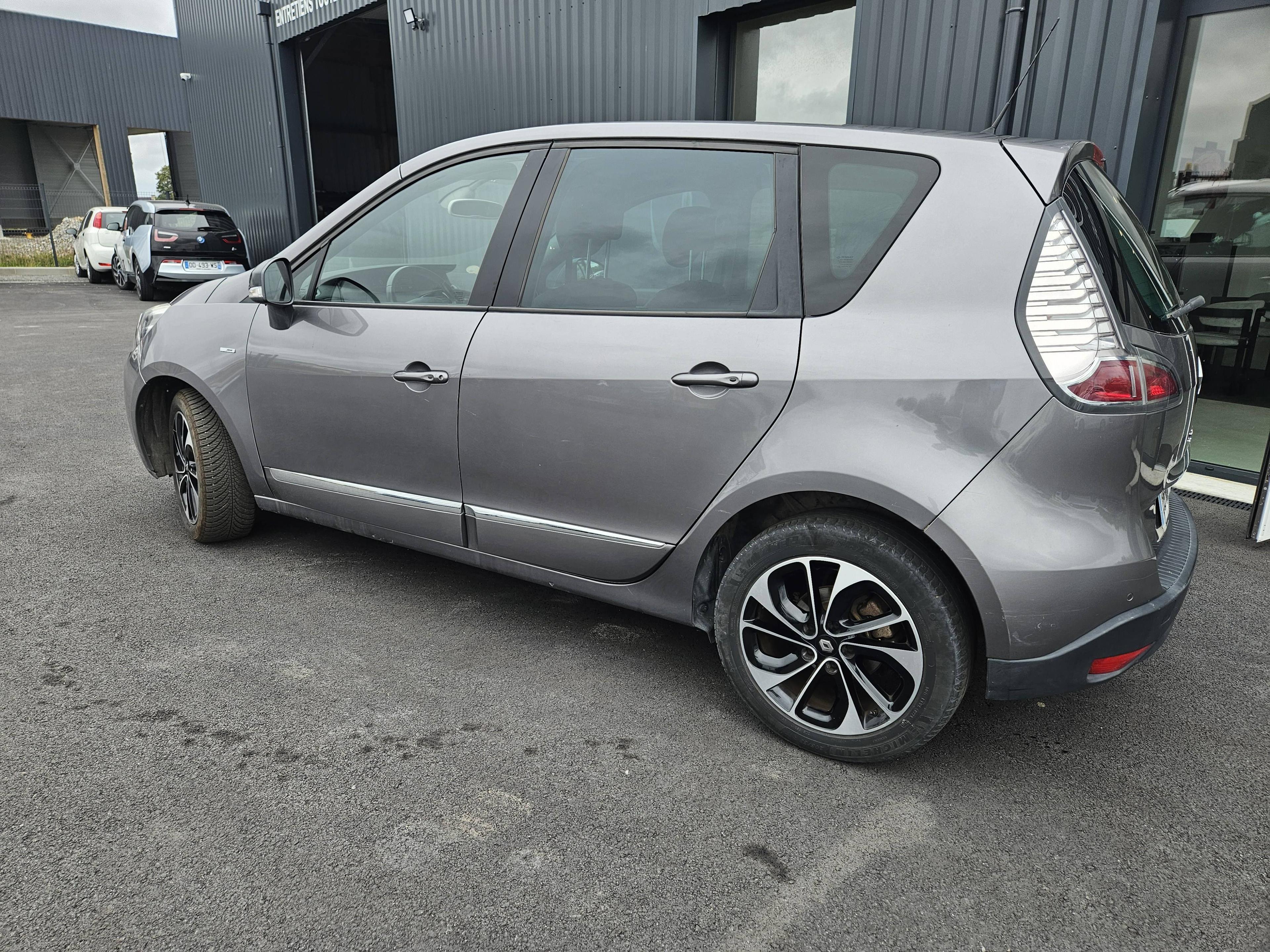 RENAULT SCENIC