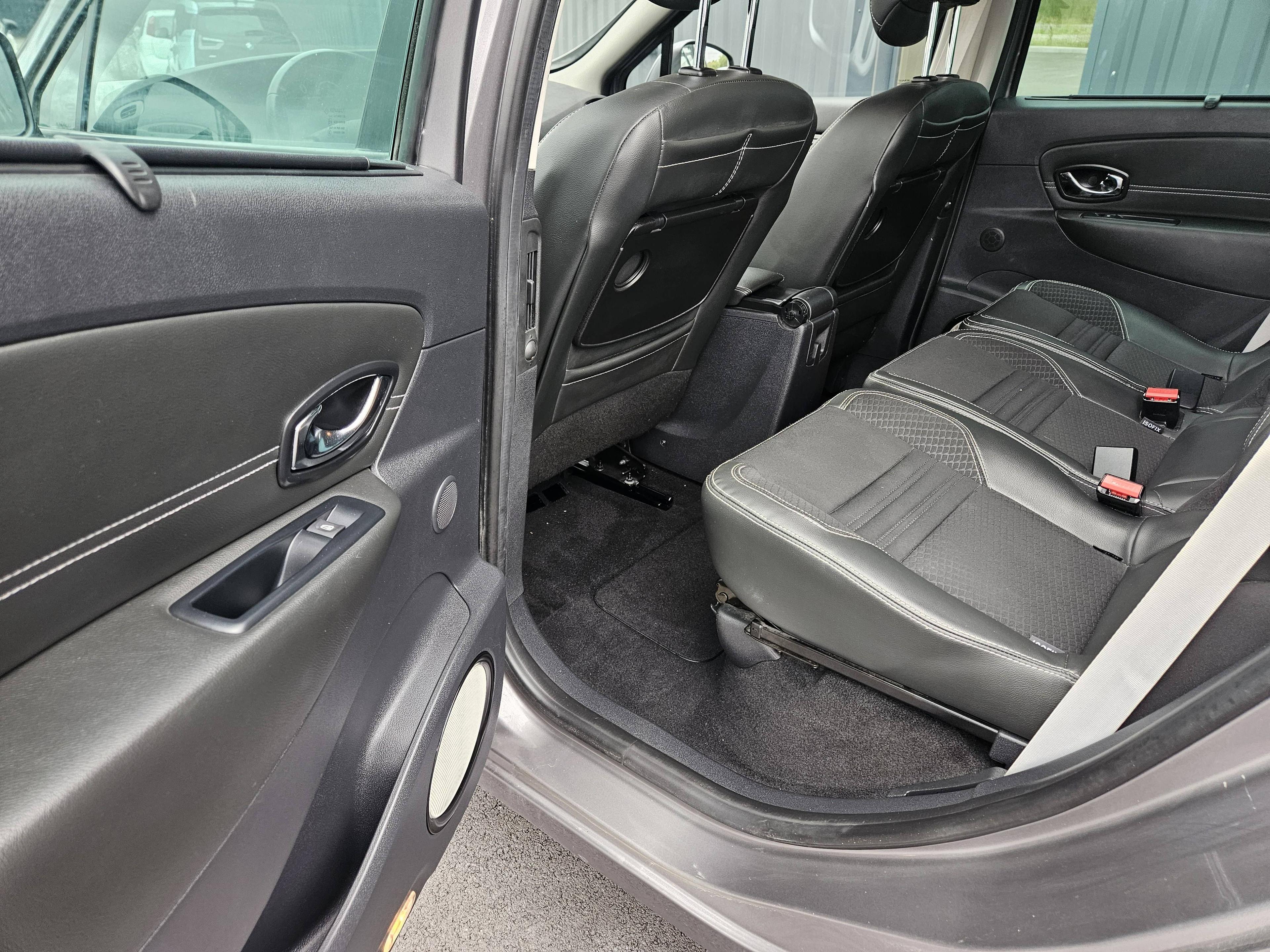 RENAULT SCENIC