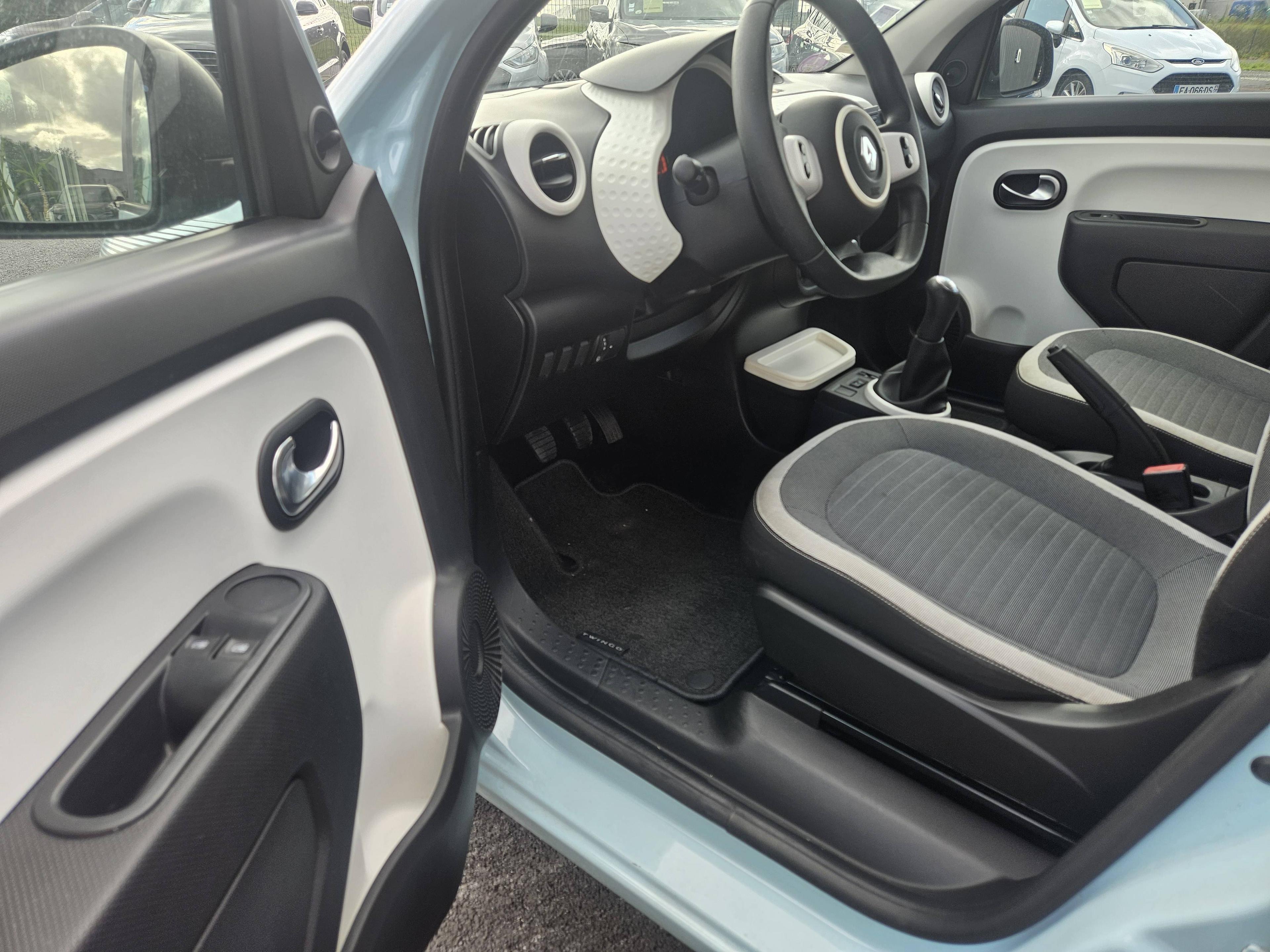 RENAULT TWINGO