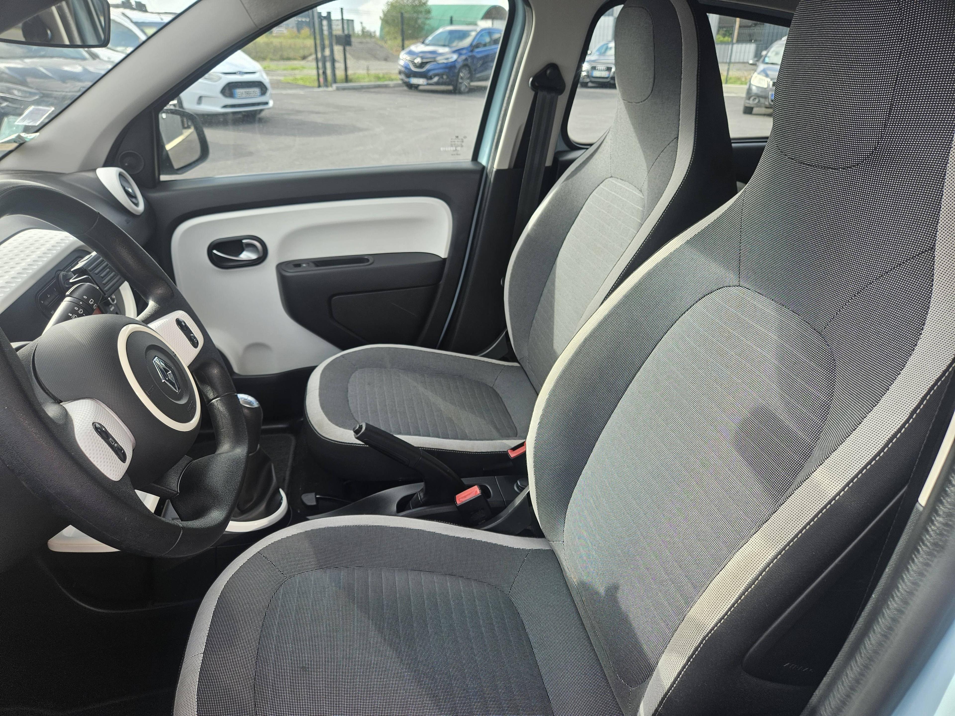 RENAULT TWINGO