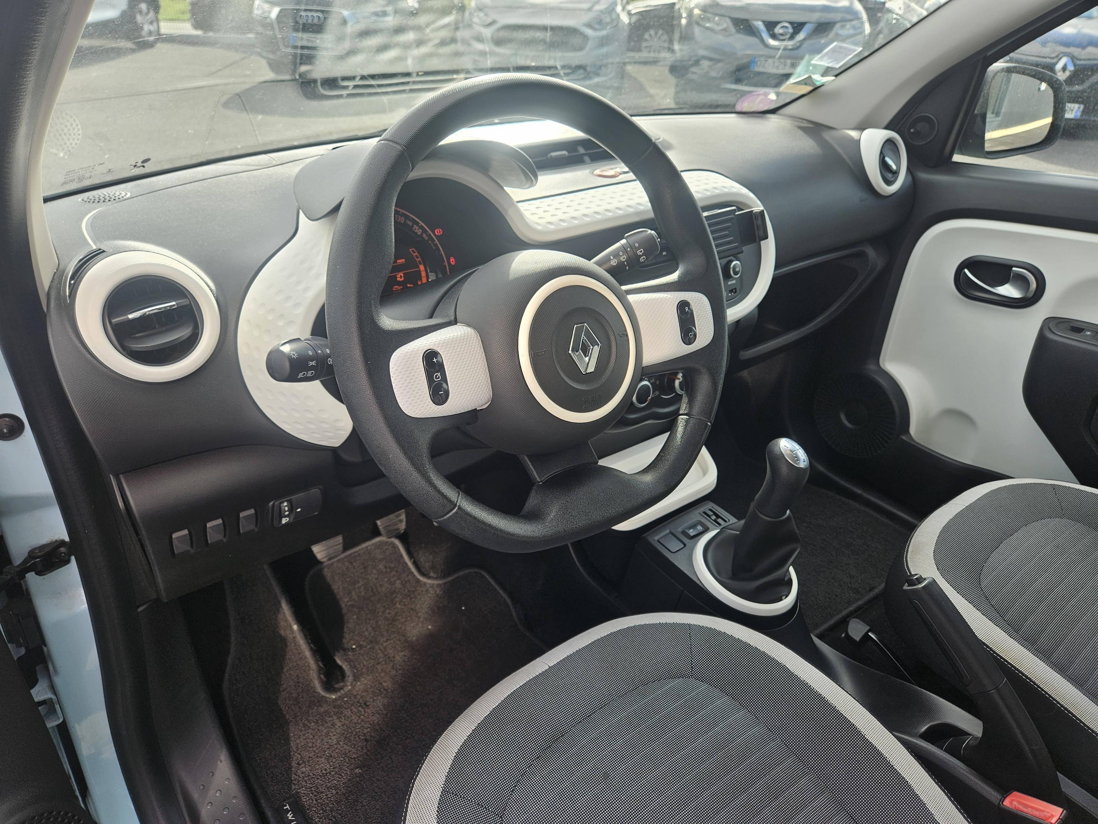 RENAULT TWINGO