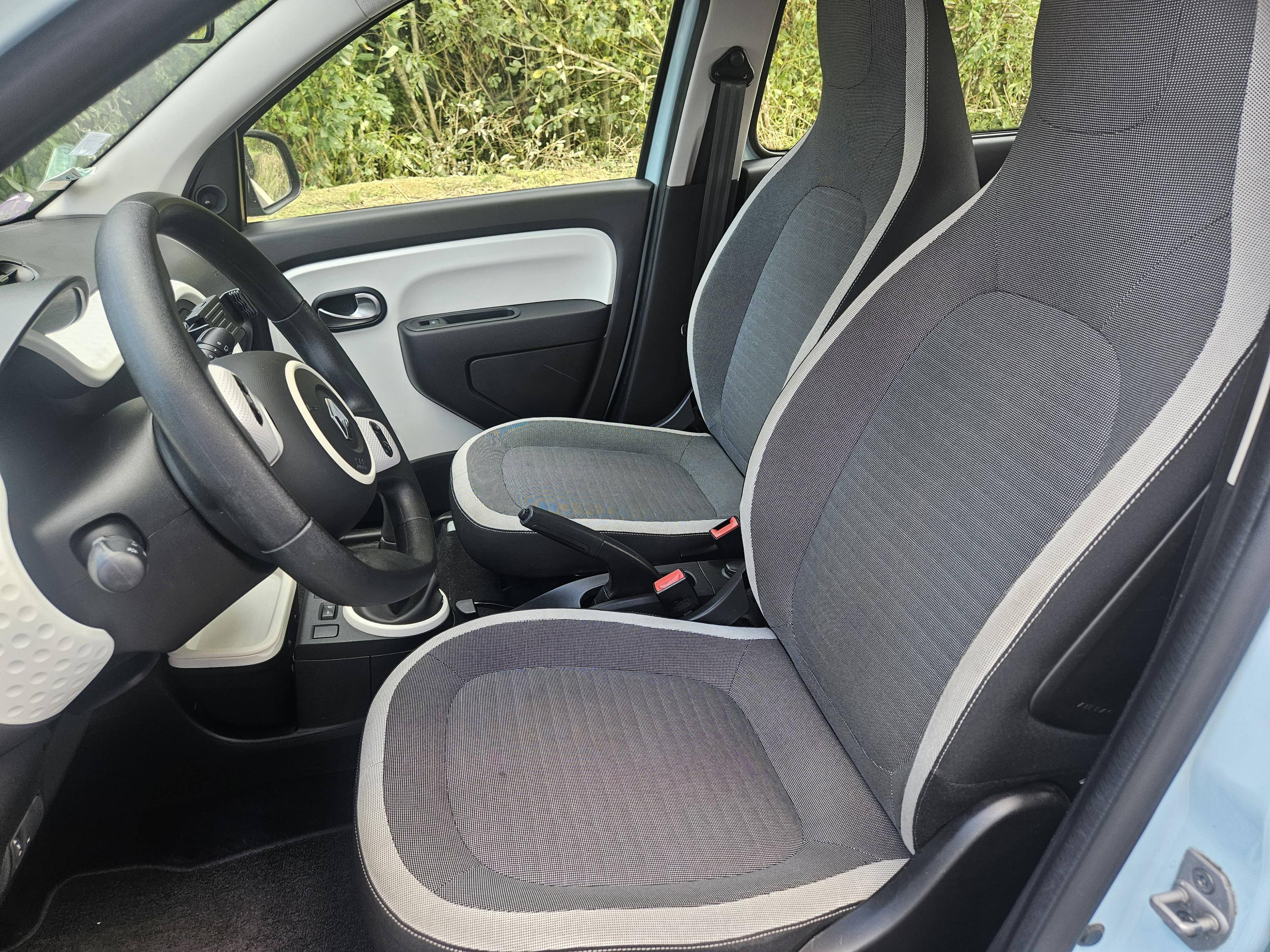 RENAULT TWINGO