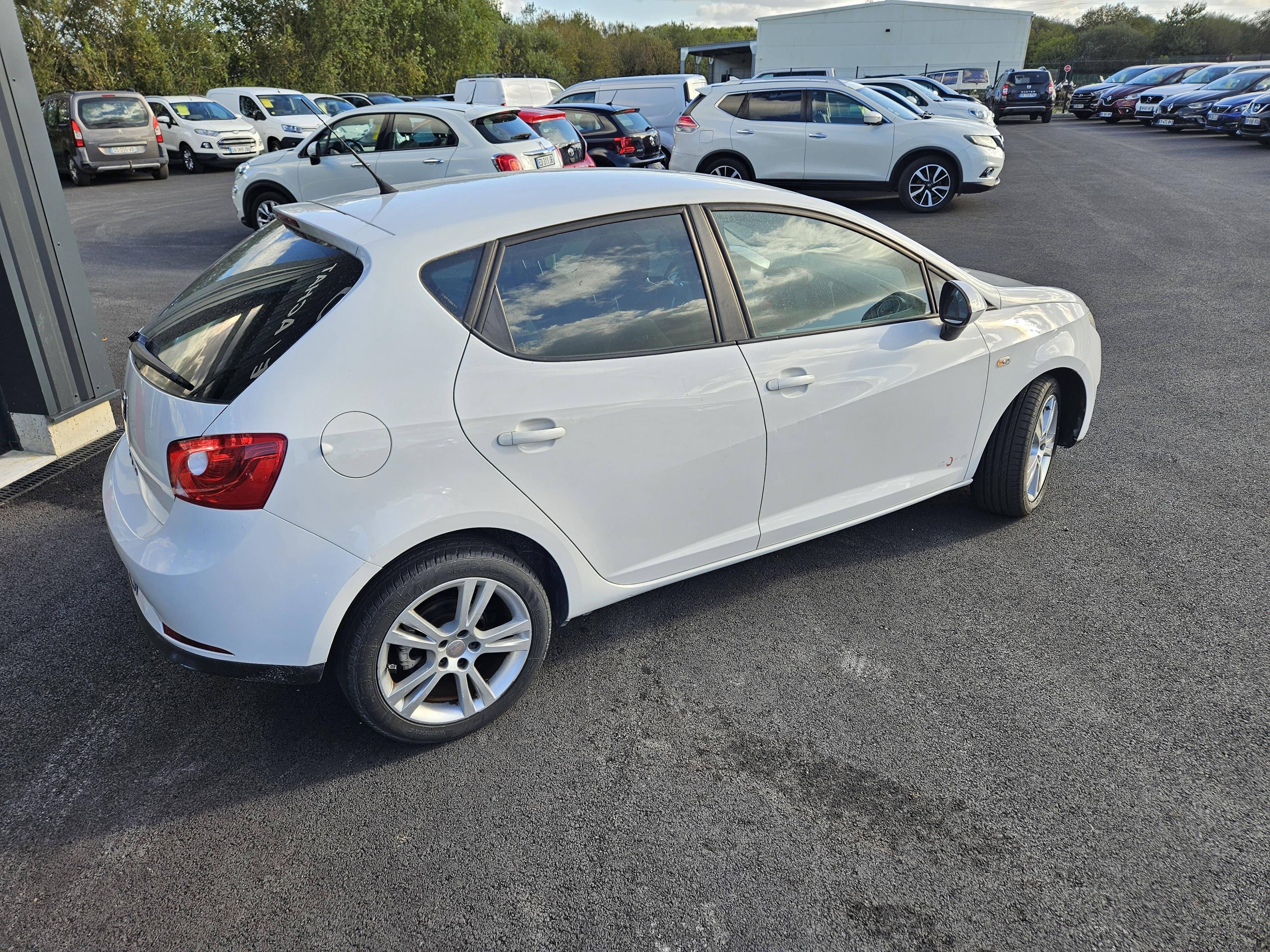 SEAT IBIZA