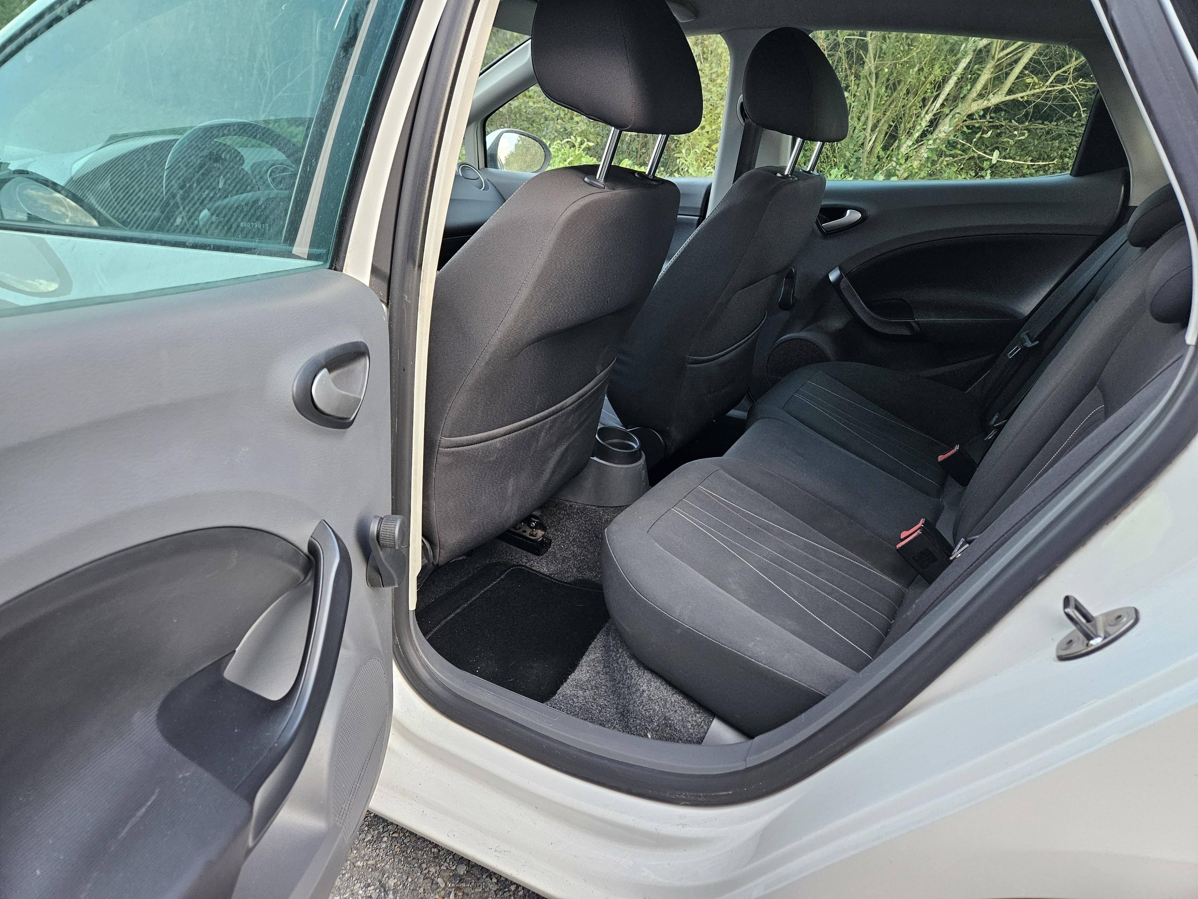 SEAT IBIZA