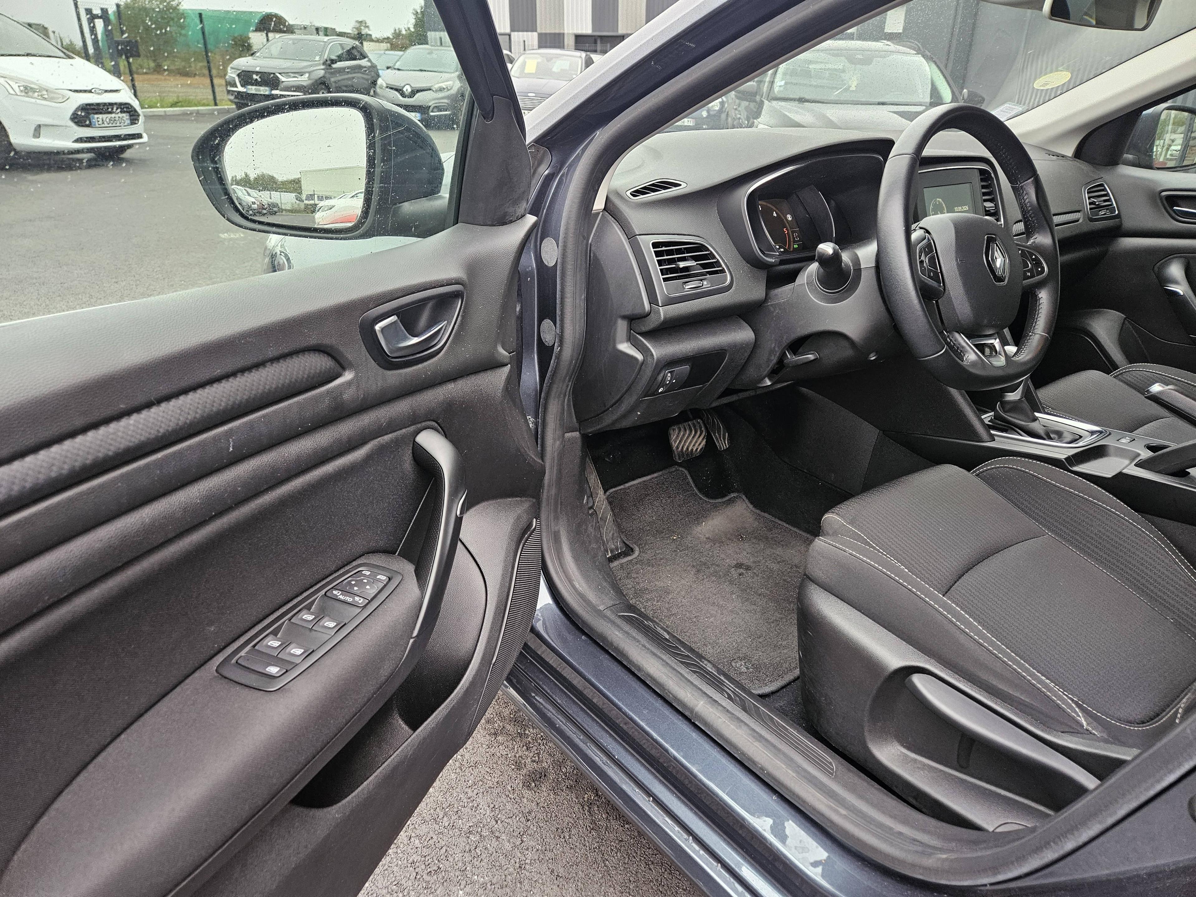 RENAULT MEGANE