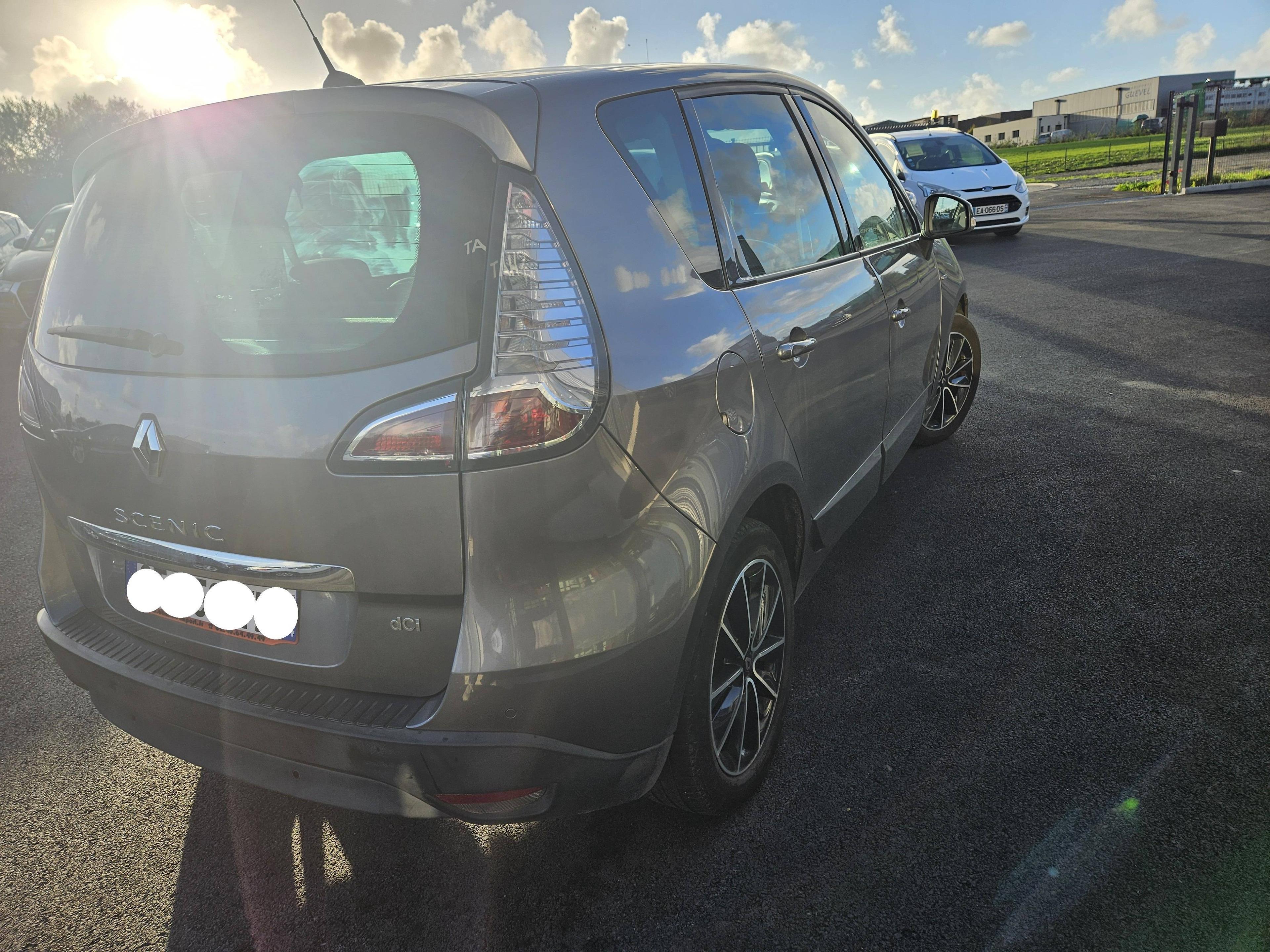 RENAULT SCENIC