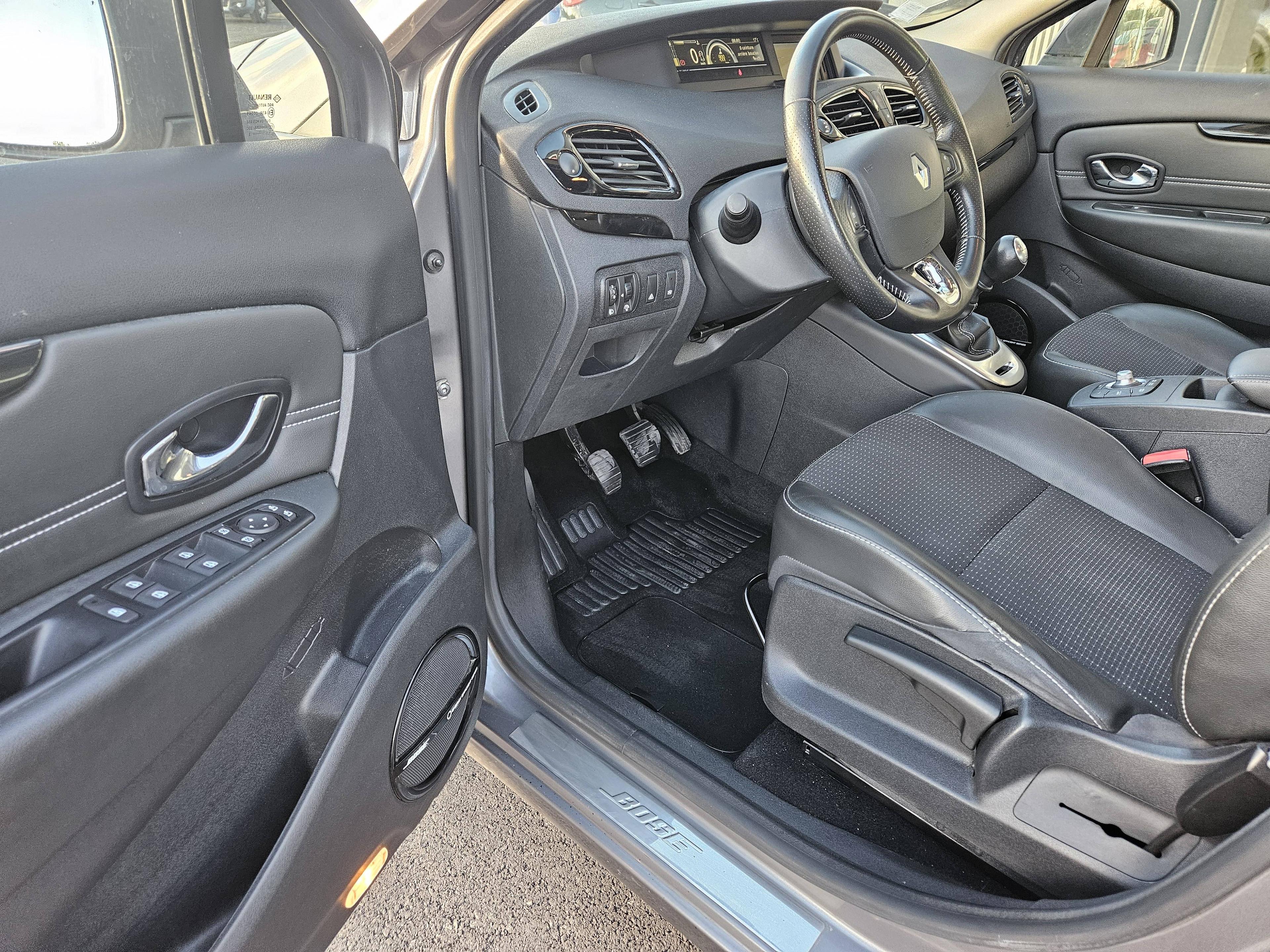 RENAULT SCENIC