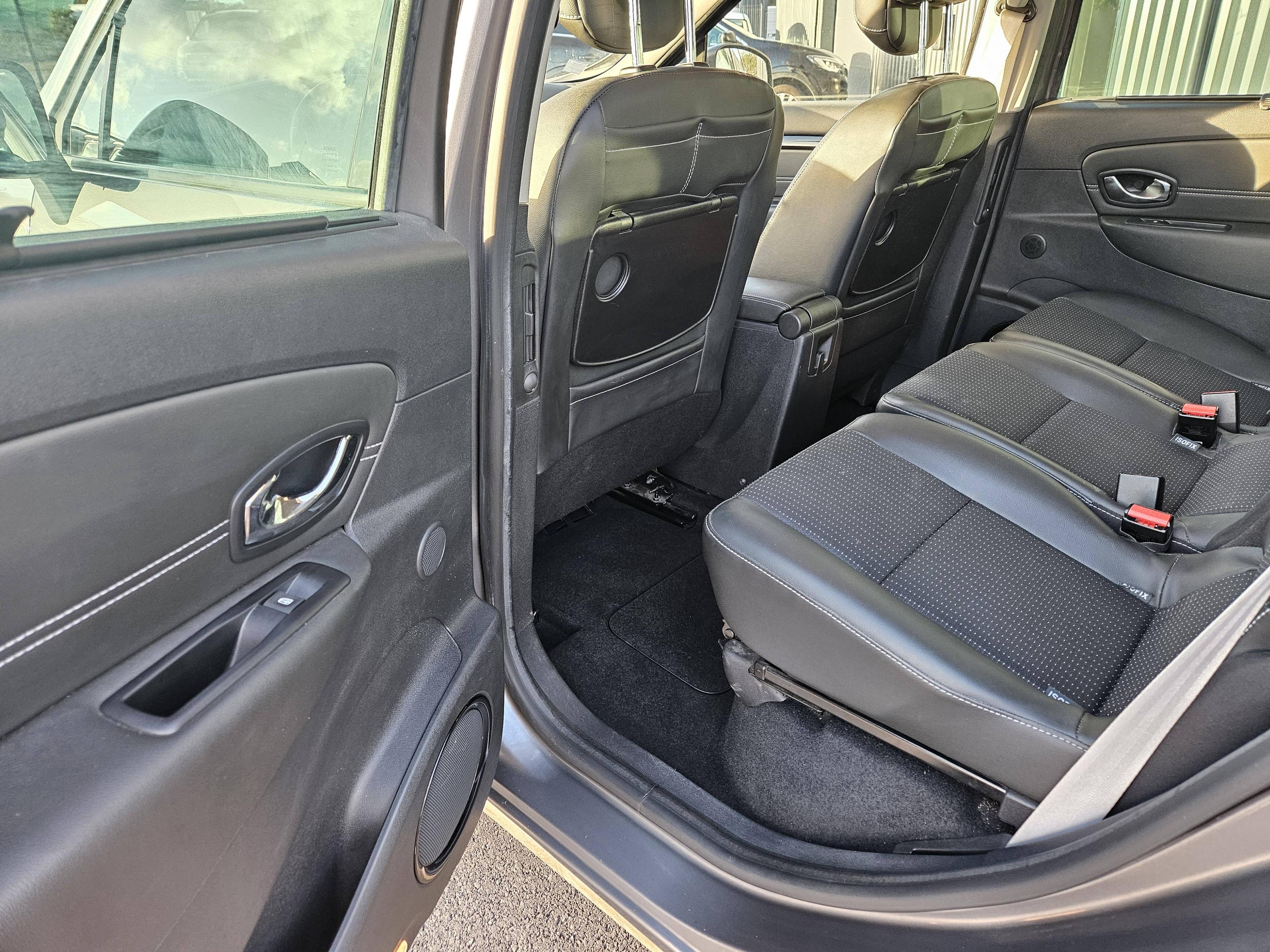RENAULT SCENIC