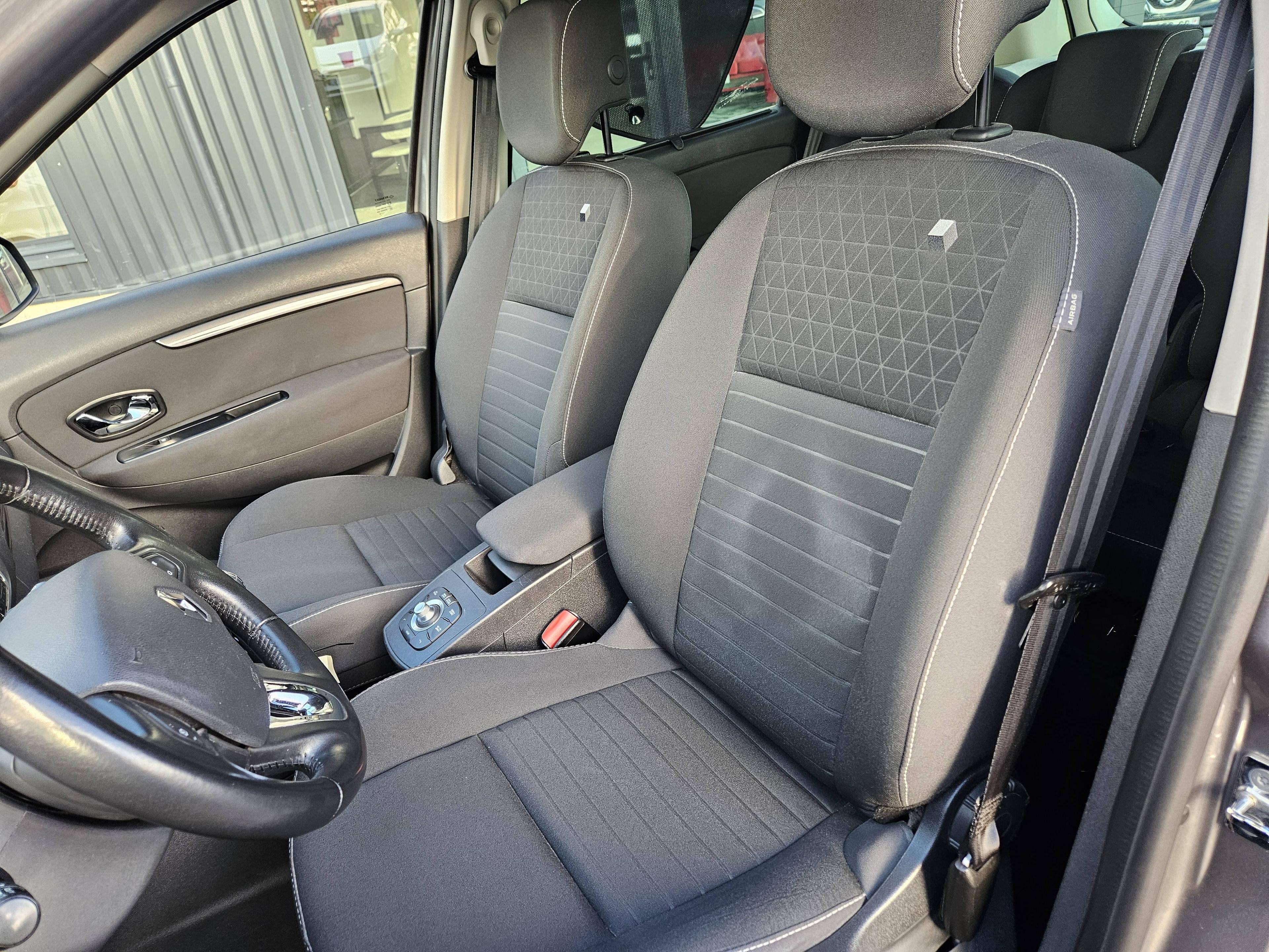 RENAULT SCENIC